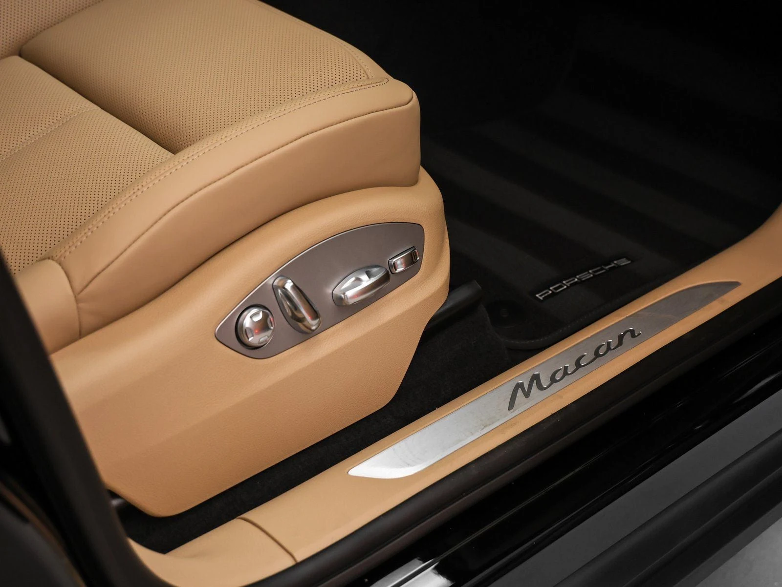 2026 Porsche Macan (95B), 16/20