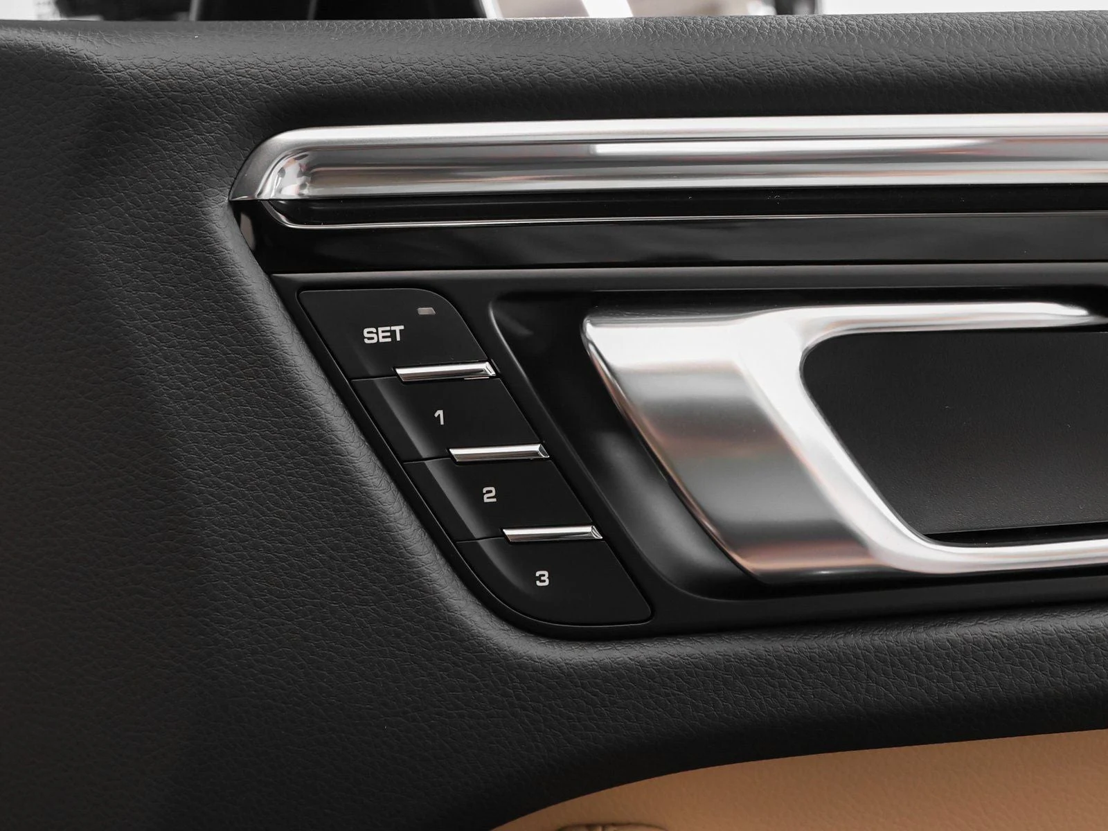 2026 Porsche Macan (95B), 17/20