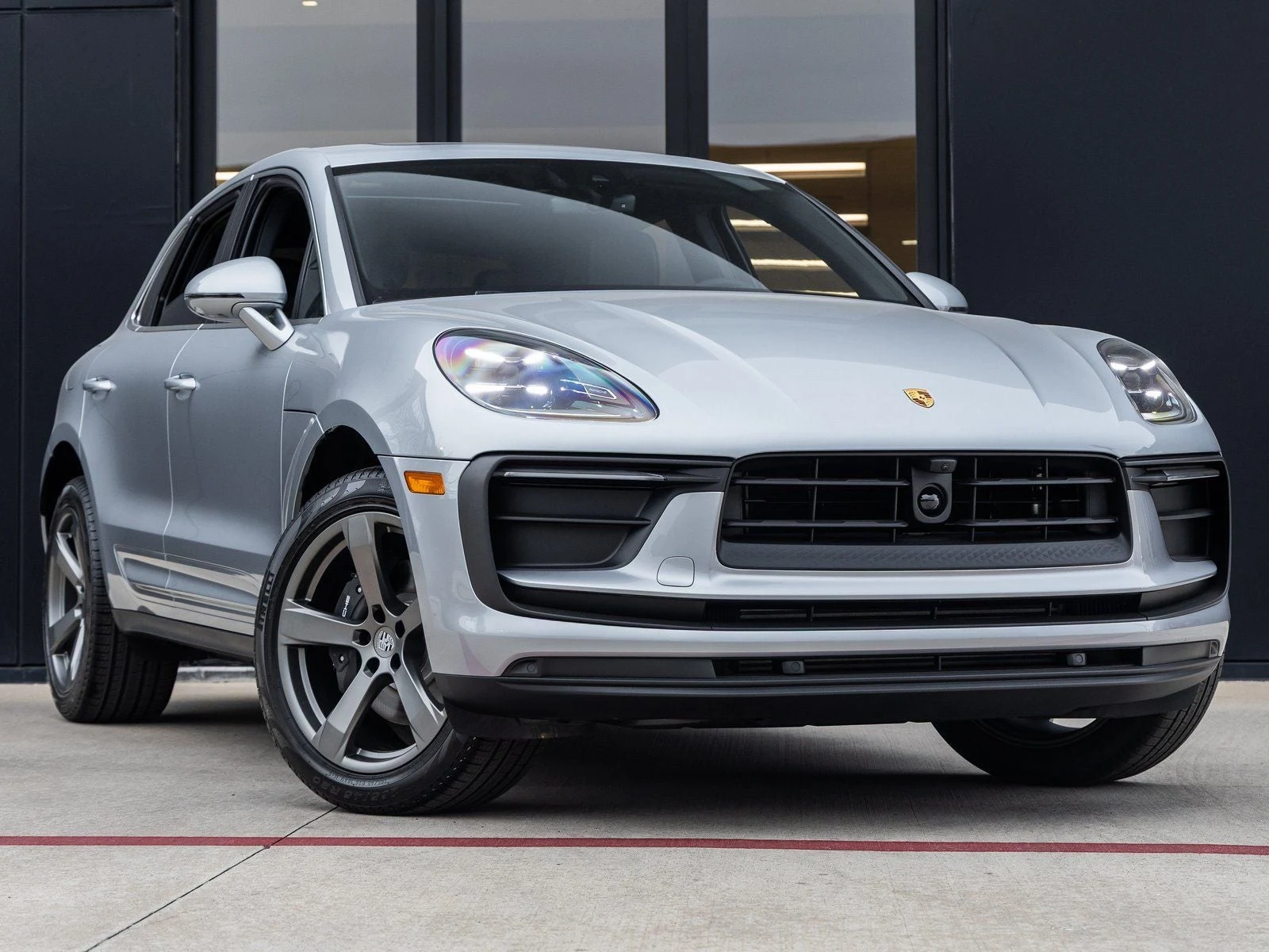 2026 Porsche Macan (95B), 6/20