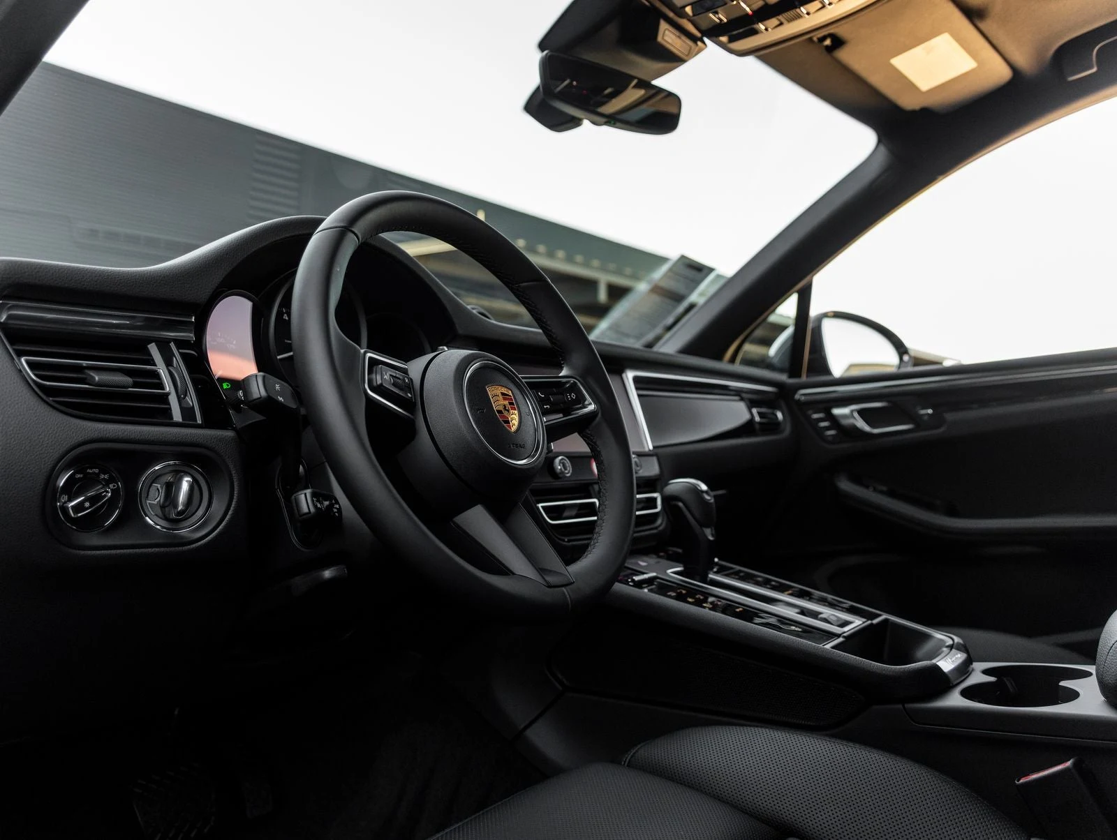 2026 Porsche Macan (95B), 4/20