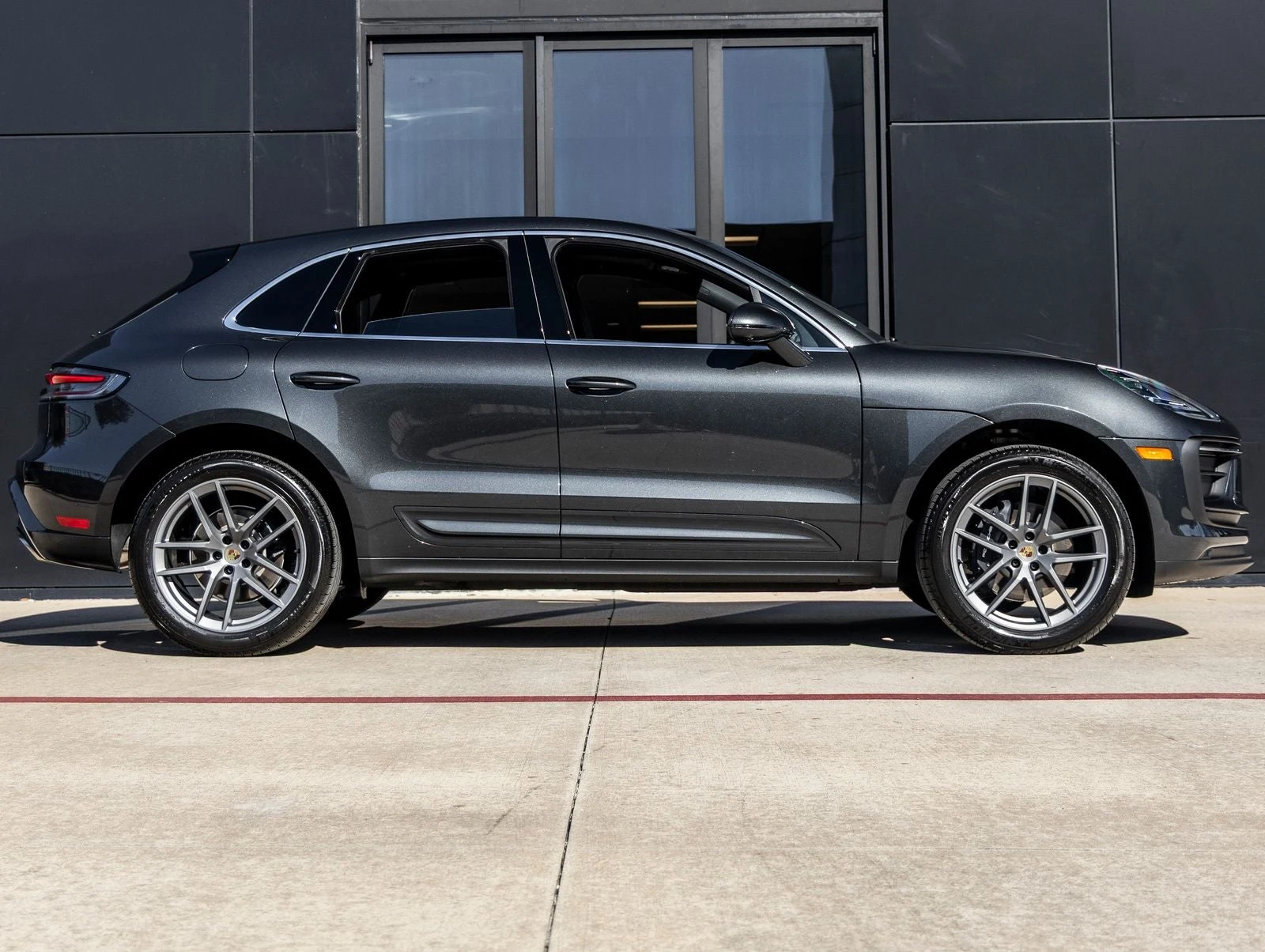 2026 Porsche Macan (95B), 12/20