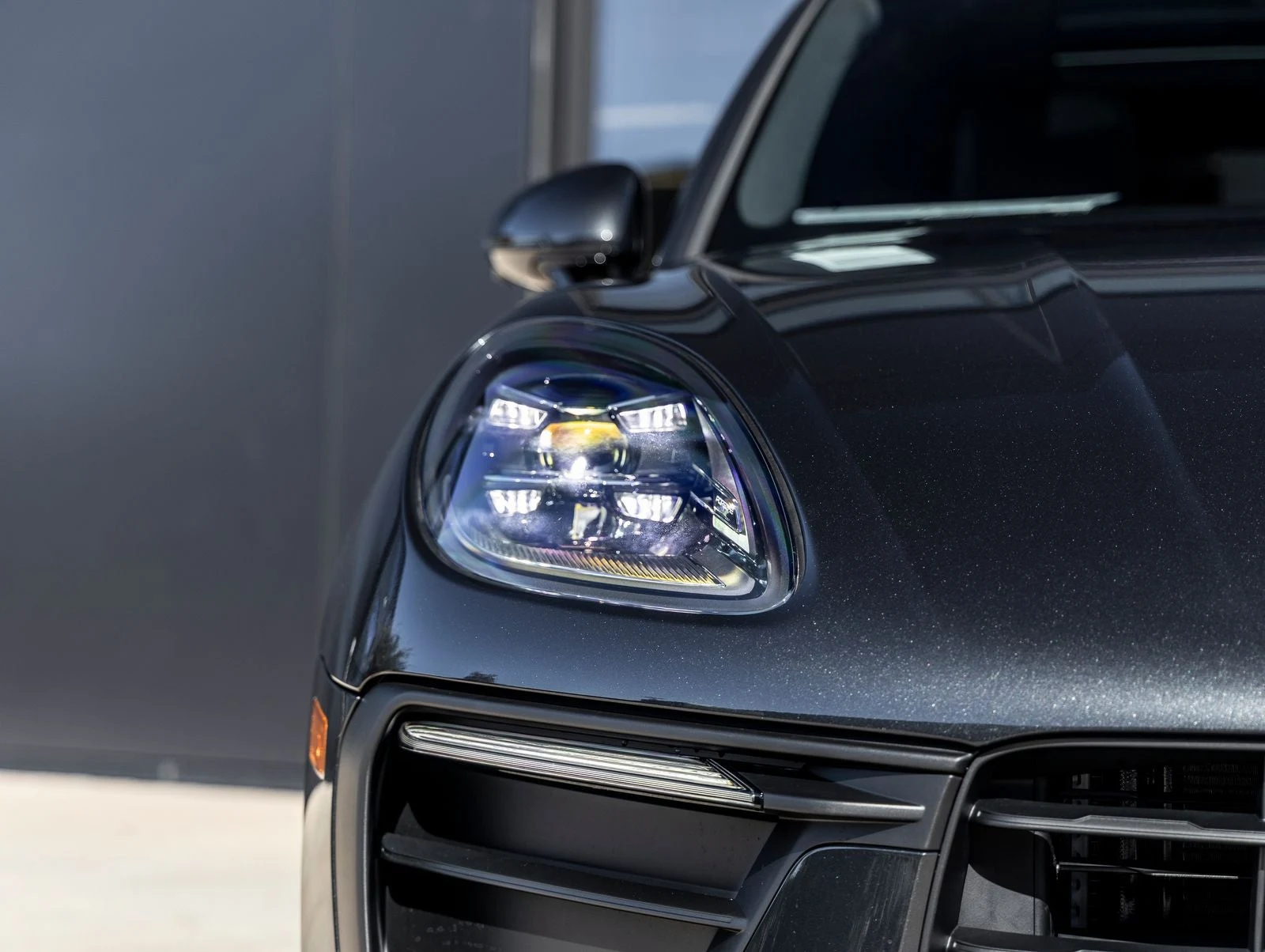 2026 Porsche Macan (95B), 18/20