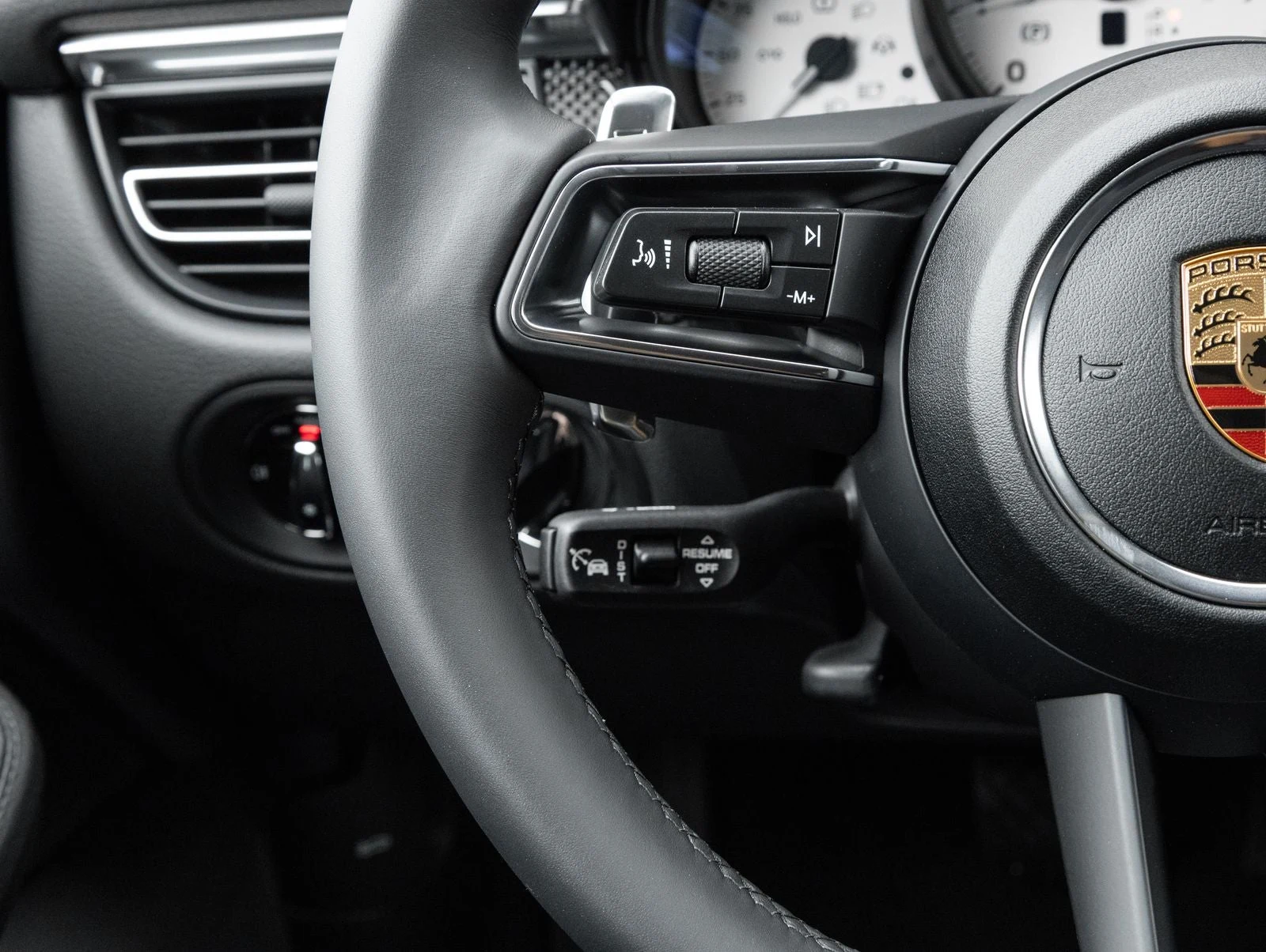 2026 Porsche Macan (95B), 15/20