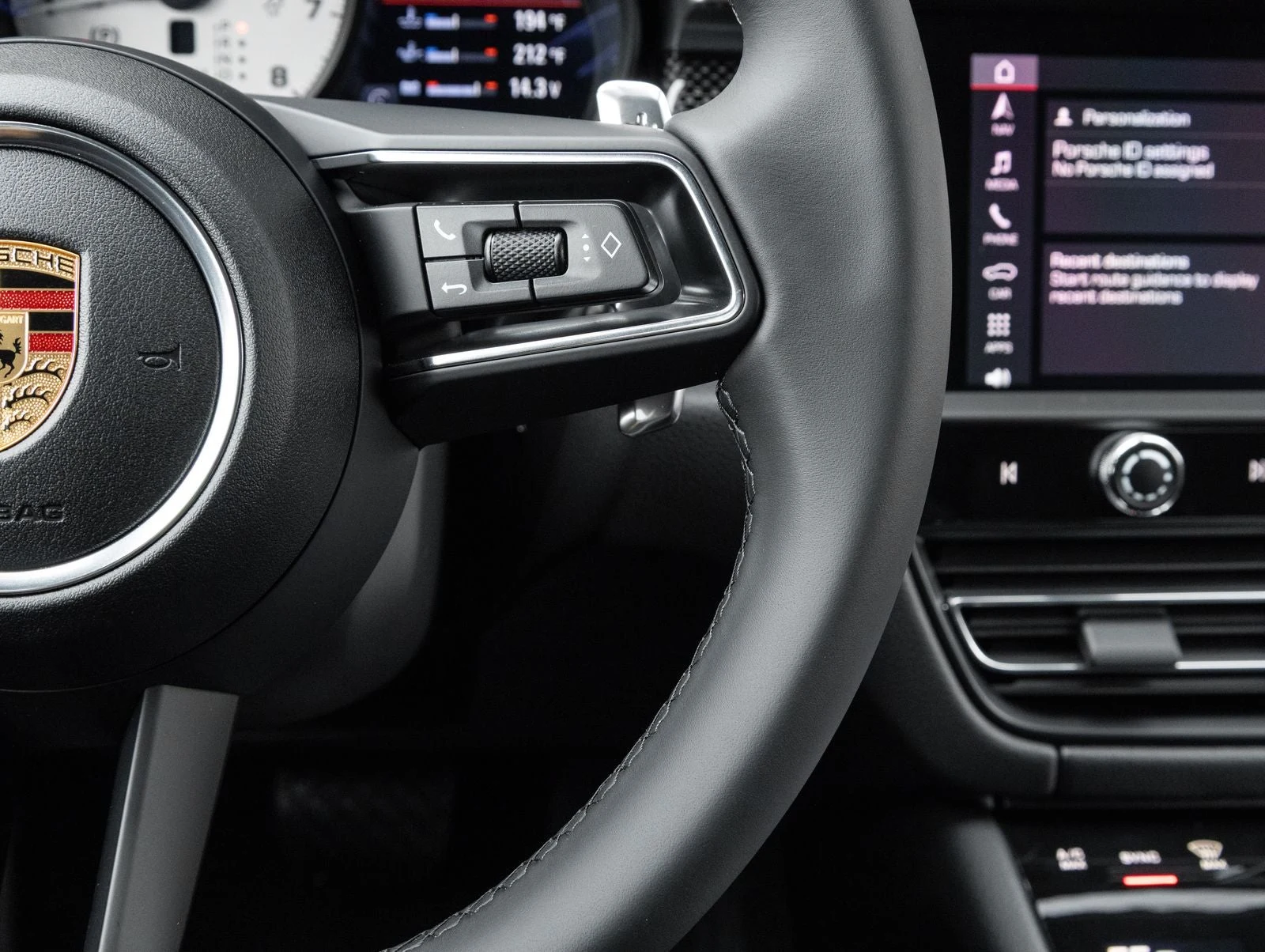 2026 Porsche Macan (95B), 16/20
