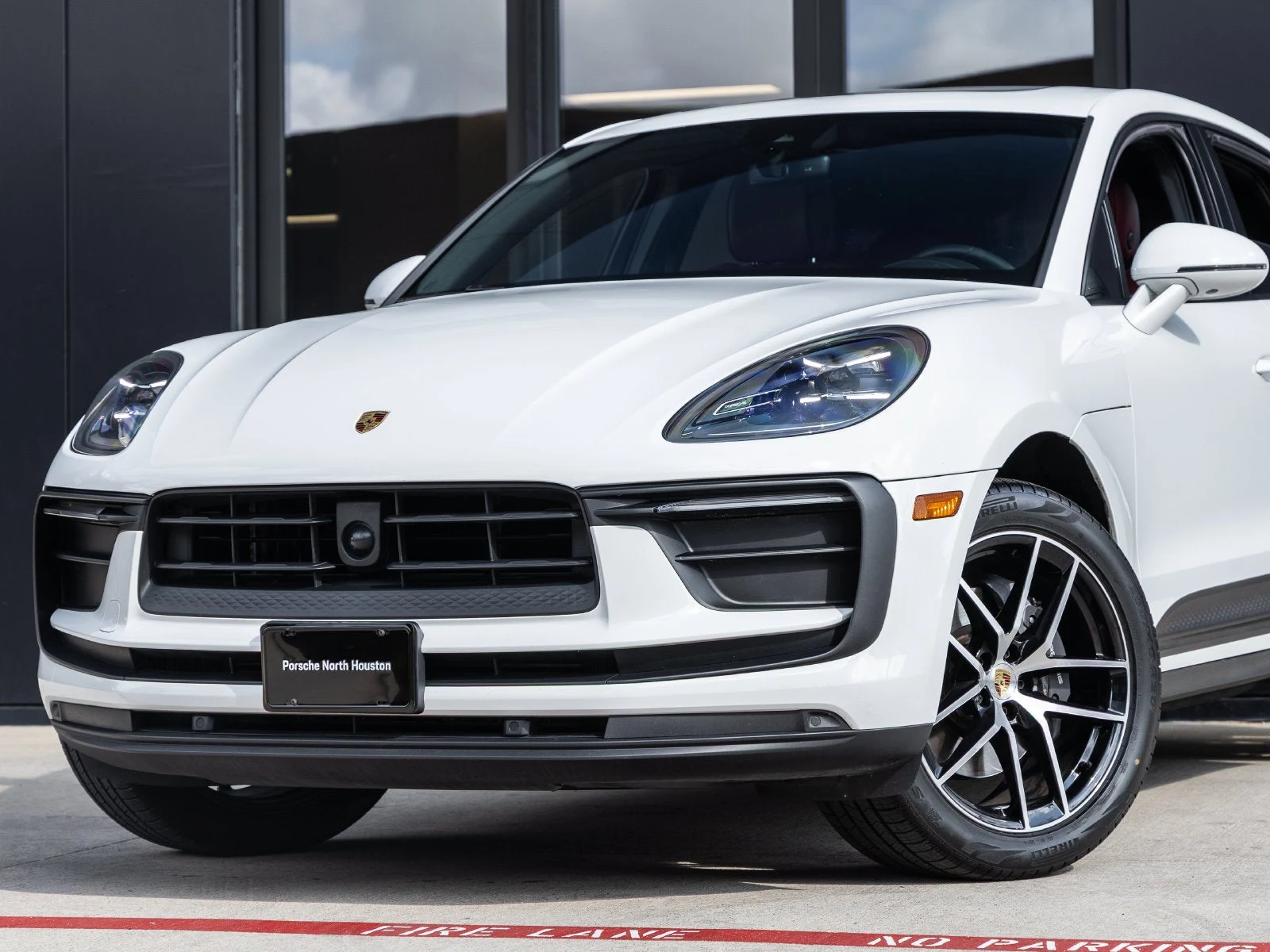 2025 Porsche Macan (95B), 7/20