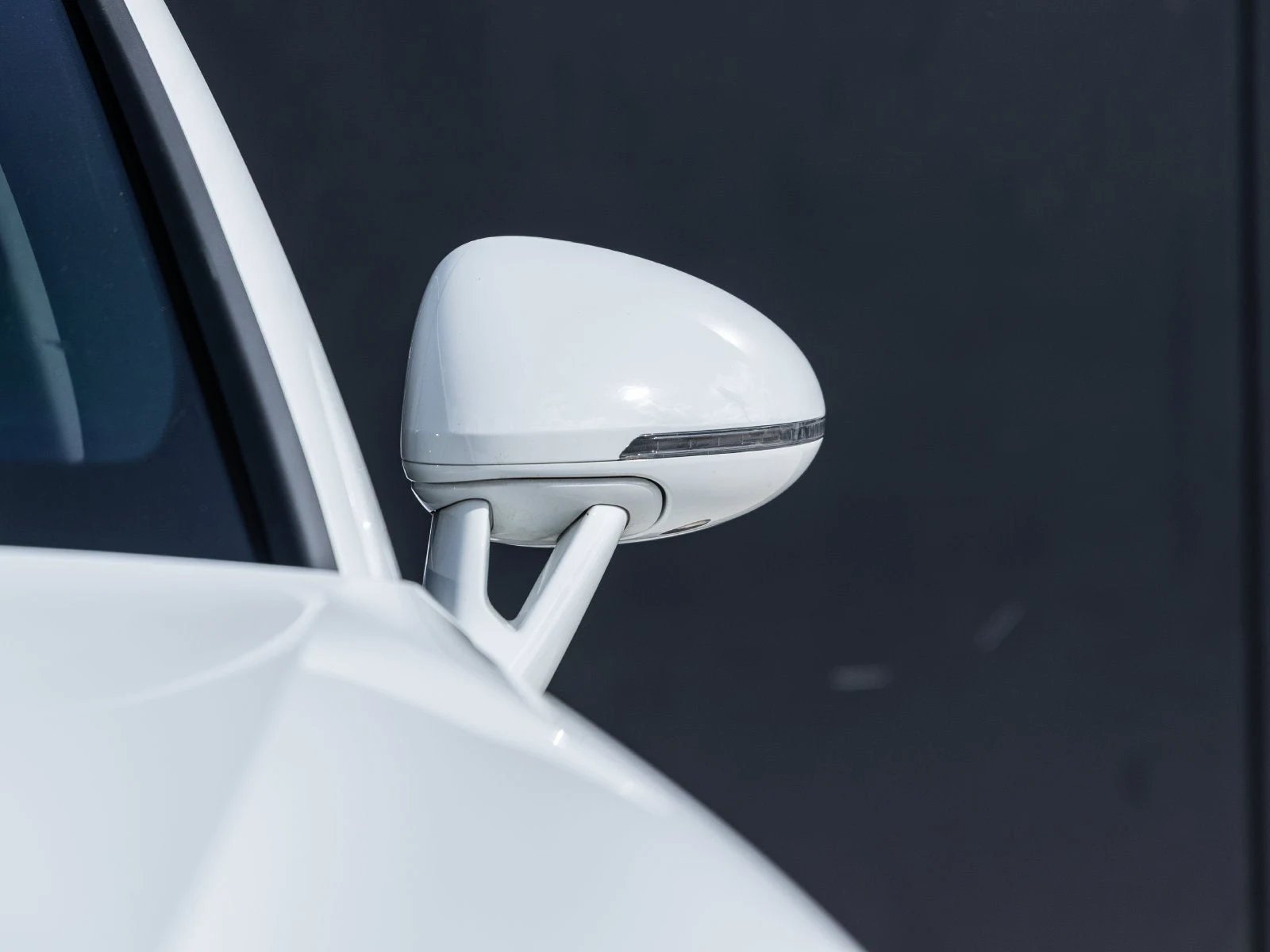 2025 Porsche Macan (95B), 18/20