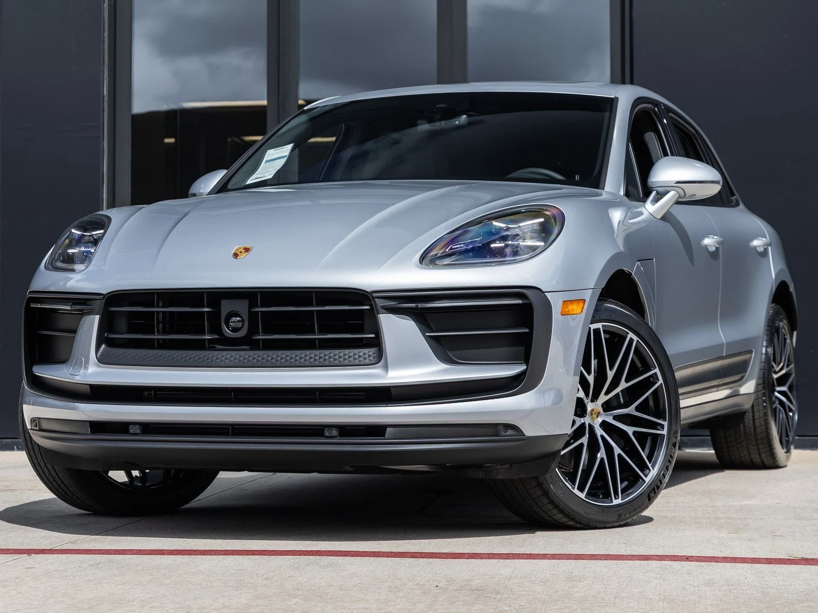 Porsche Macan (95B) · Dolomite Silver Metallic · Indigo Auto Group