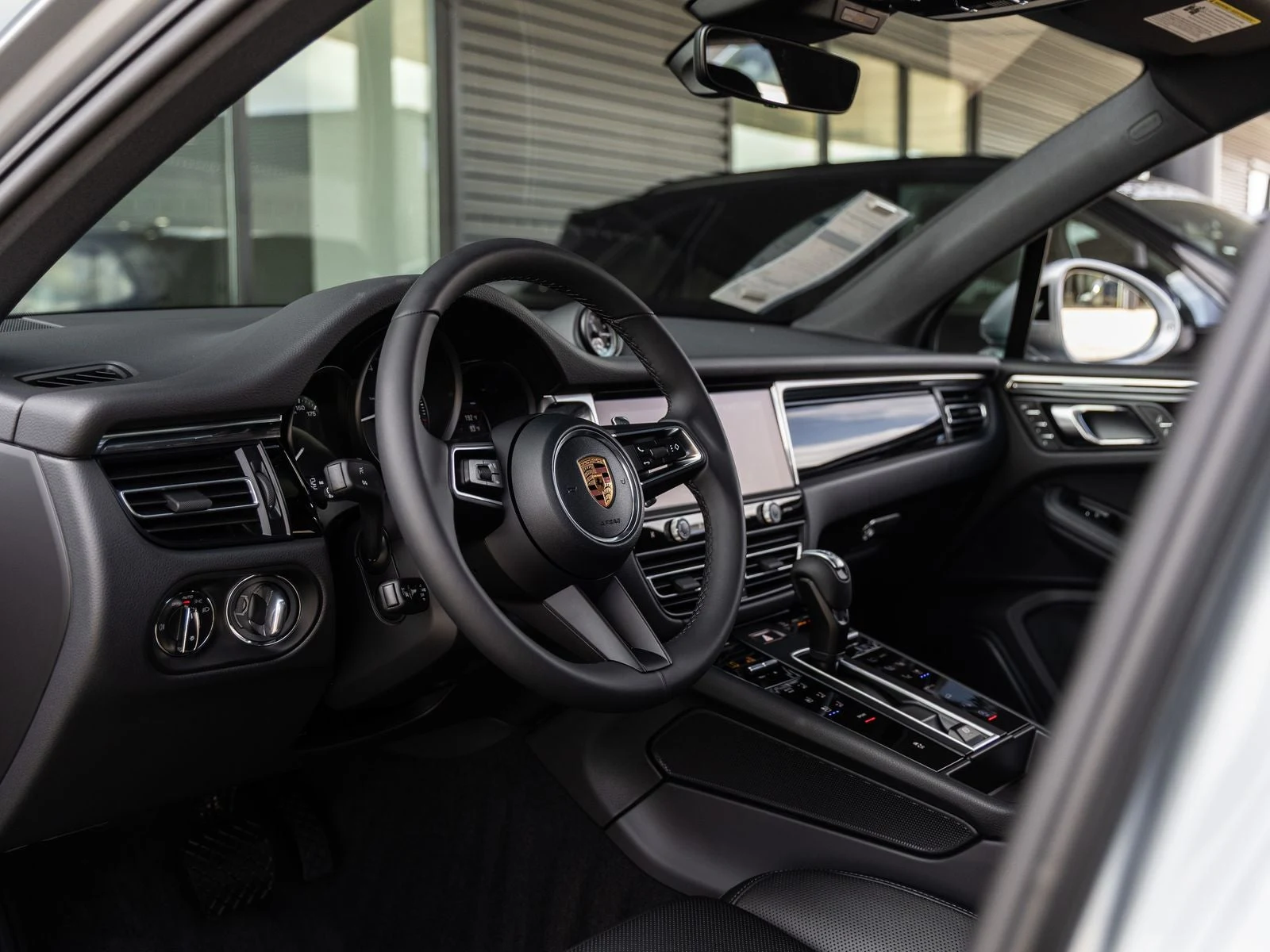 2026 Porsche Macan (95B), 4/20