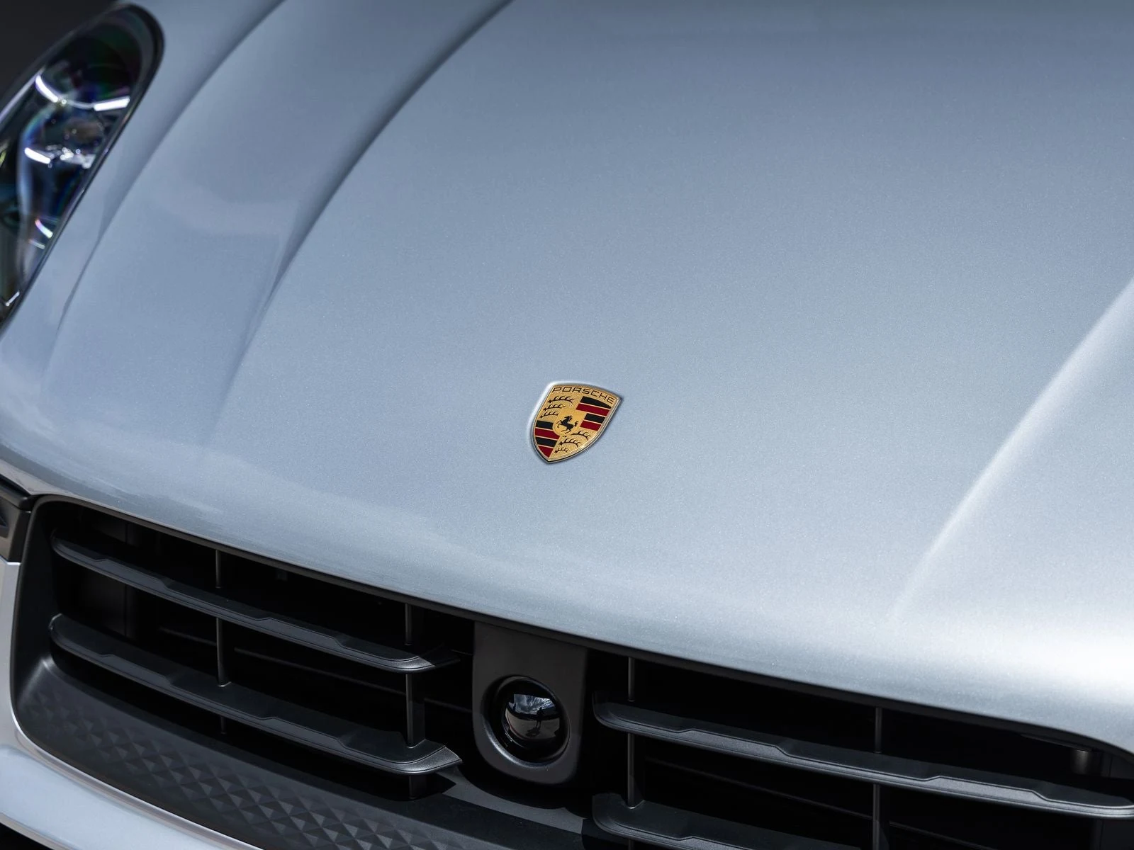 2026 Porsche Macan (95B), 19/20