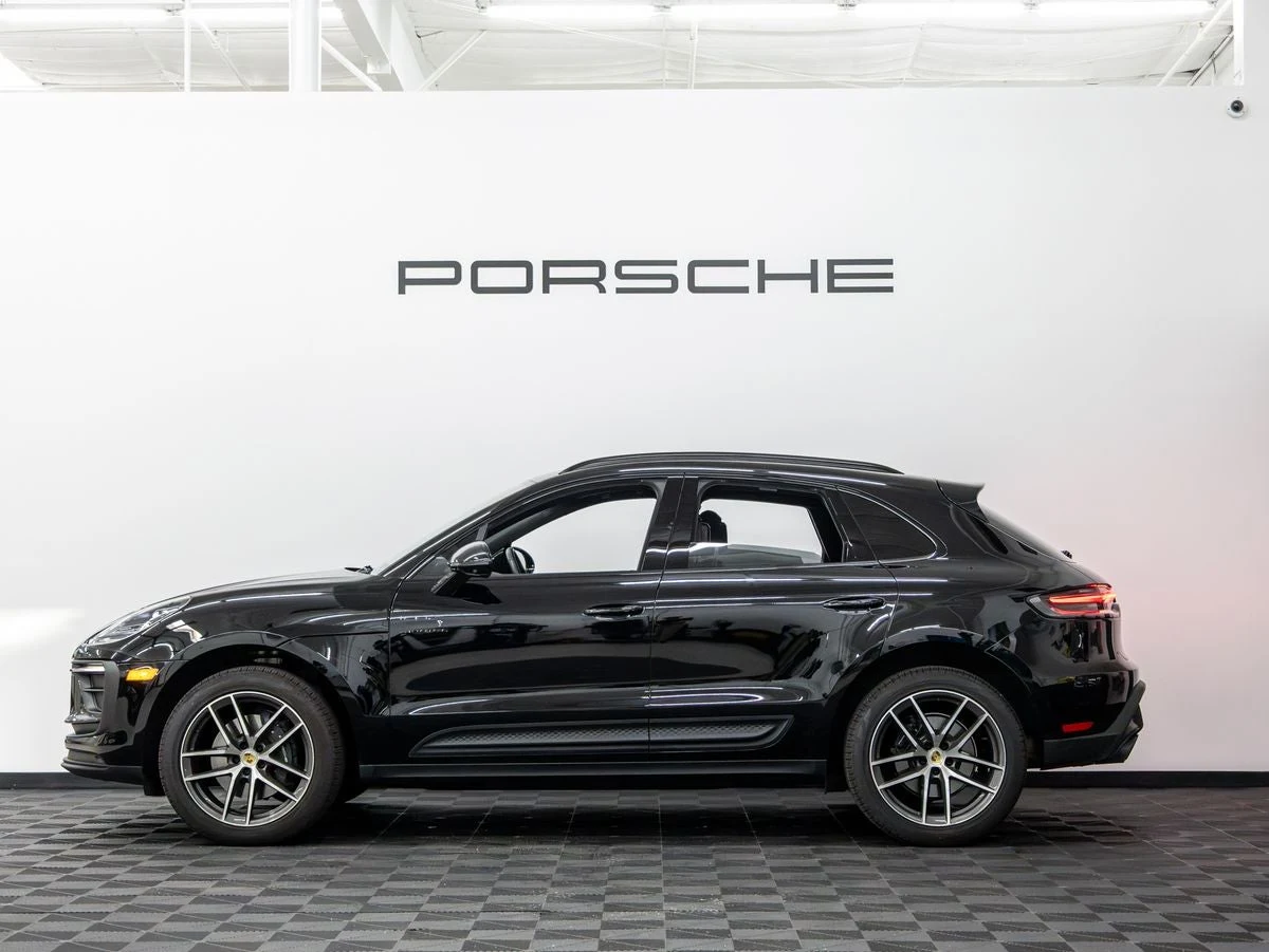 2026 Porsche Macan (95B), 2/20