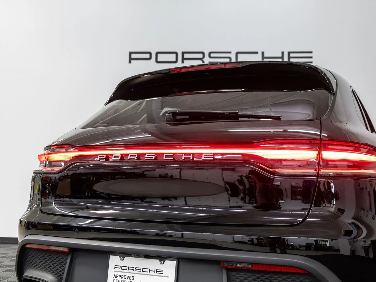 2026 Porsche Macan (95B), 12/20
