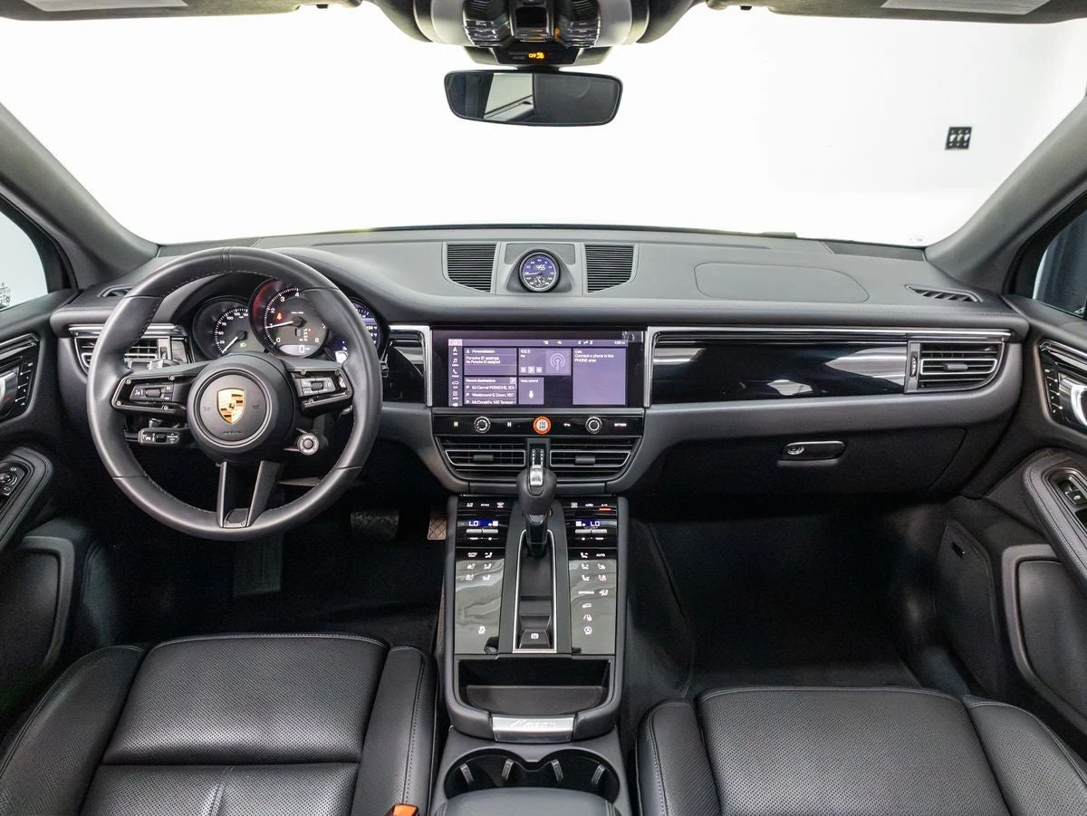 2026 Porsche Macan (95B), 14/20