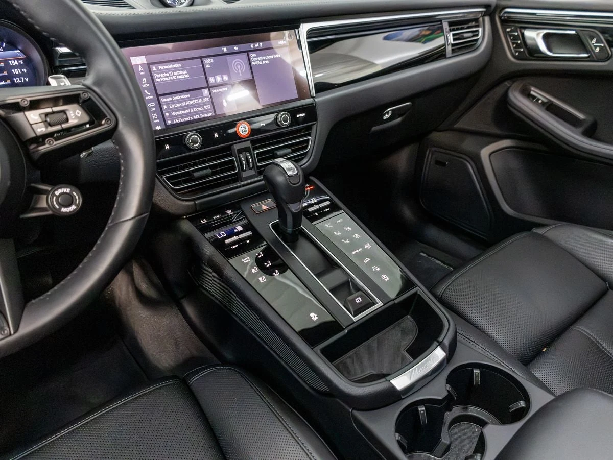 2026 Porsche Macan (95B), 17/20