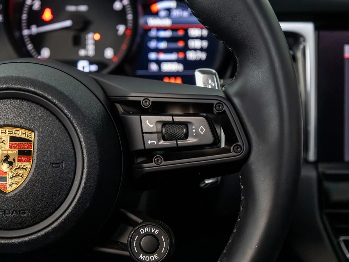 2026 Porsche Macan (95B), 20/20