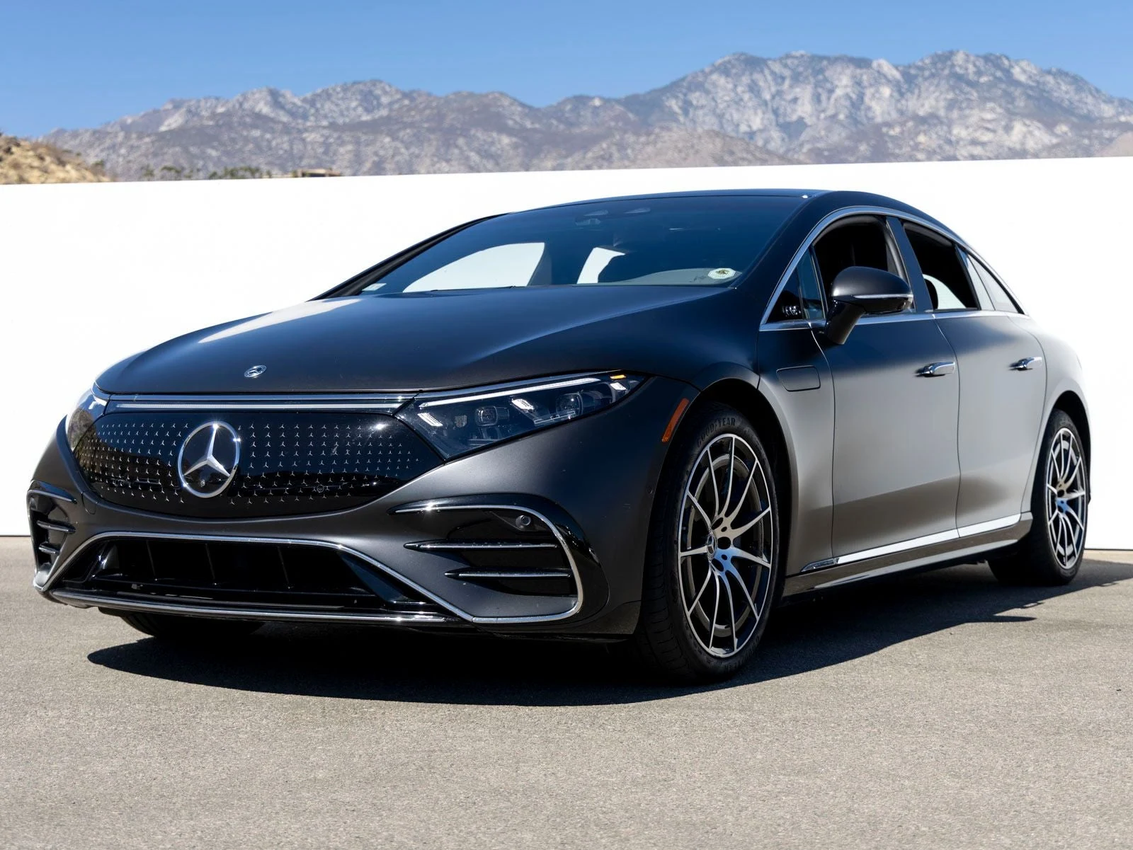 2024 Mercedes-Benz EQS 580 4MATIC Sedan (V297), 2/20
