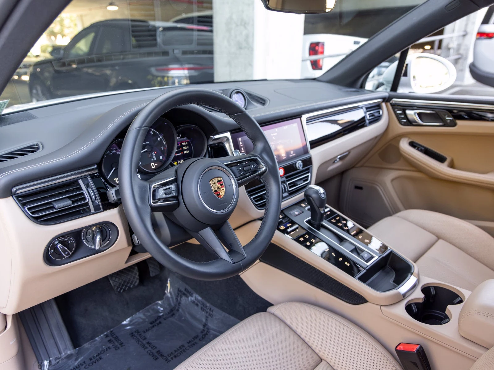 2026 Porsche Macan (95B), 4/20