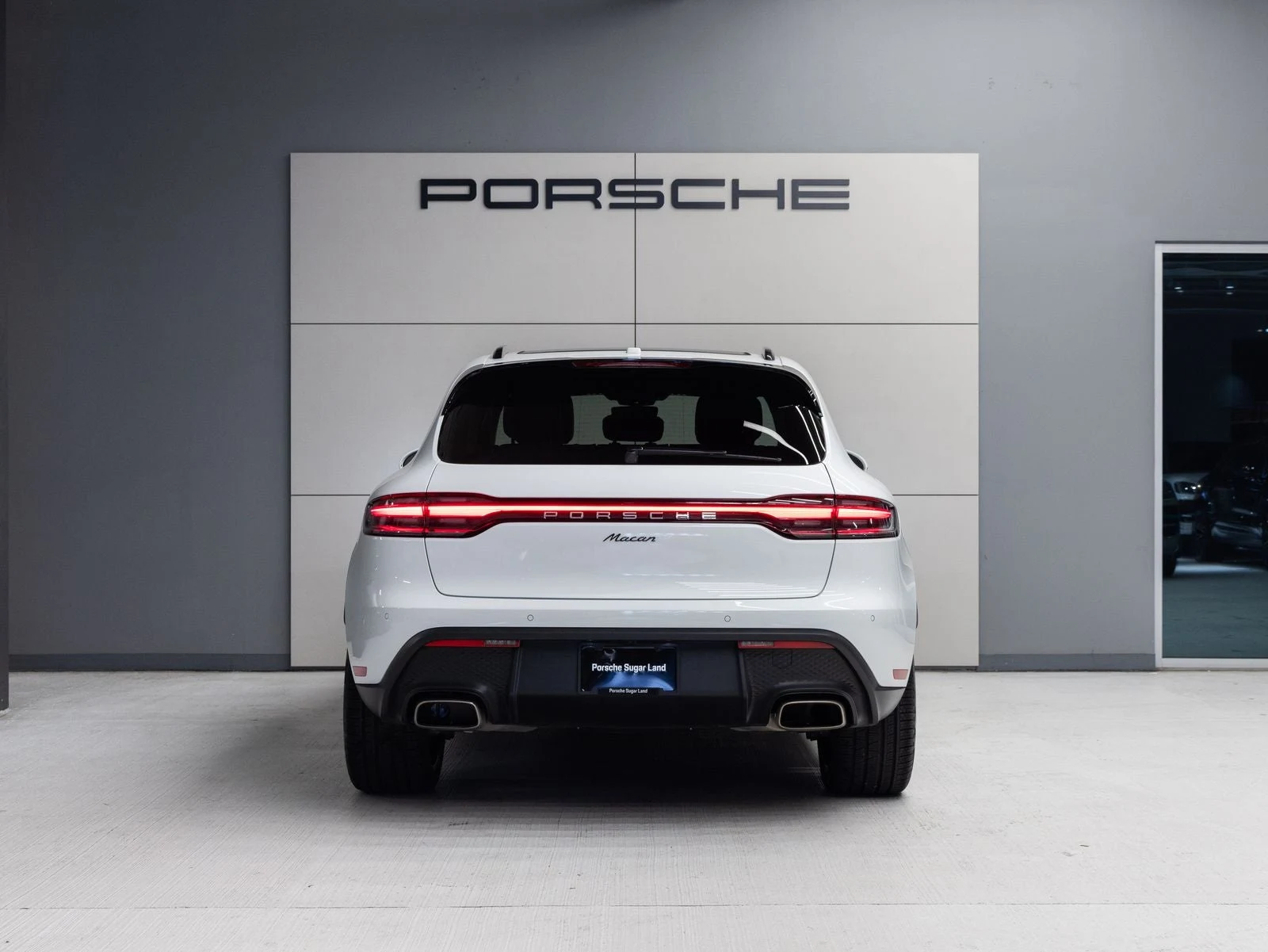 2026 Porsche Macan (95B), 6/20