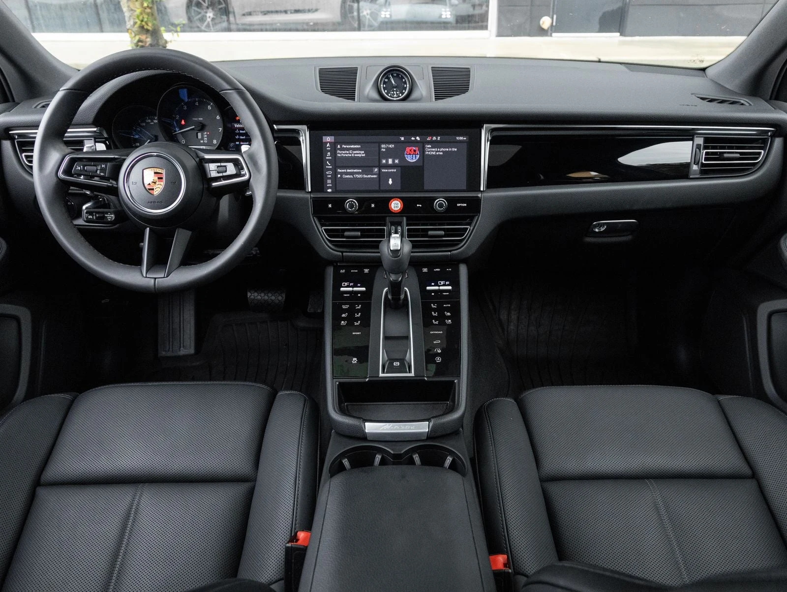 2026 Porsche Macan (95B), 12/20