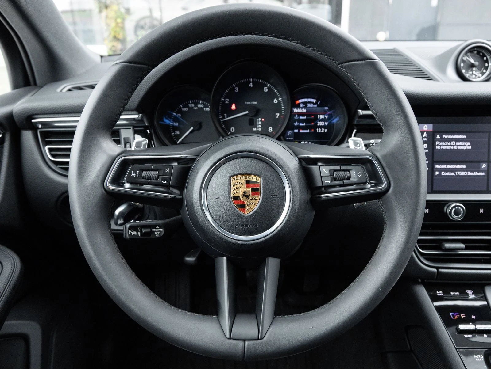 2026 Porsche Macan (95B), 13/20
