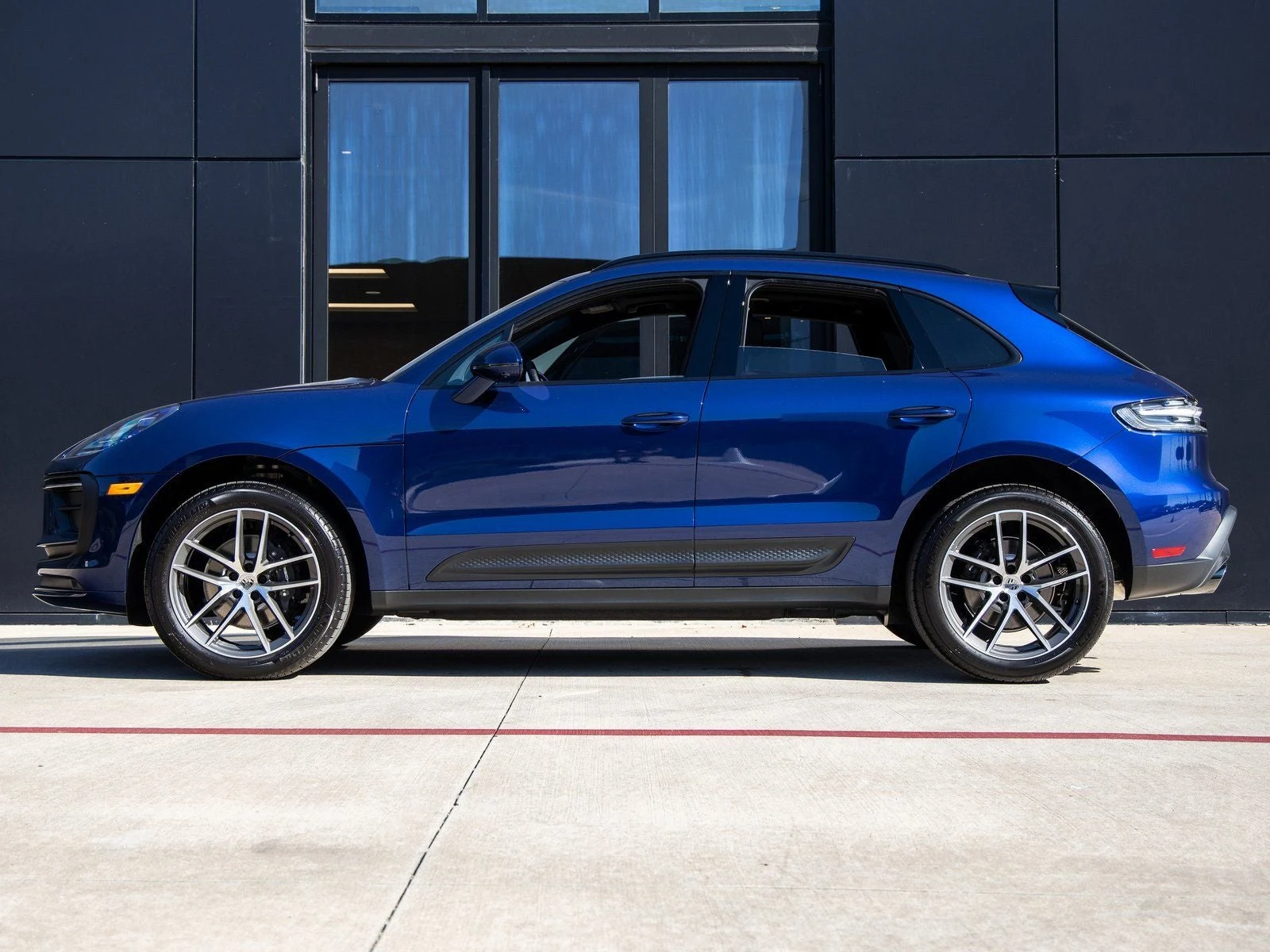 2026 Porsche Macan (95B), 2/20