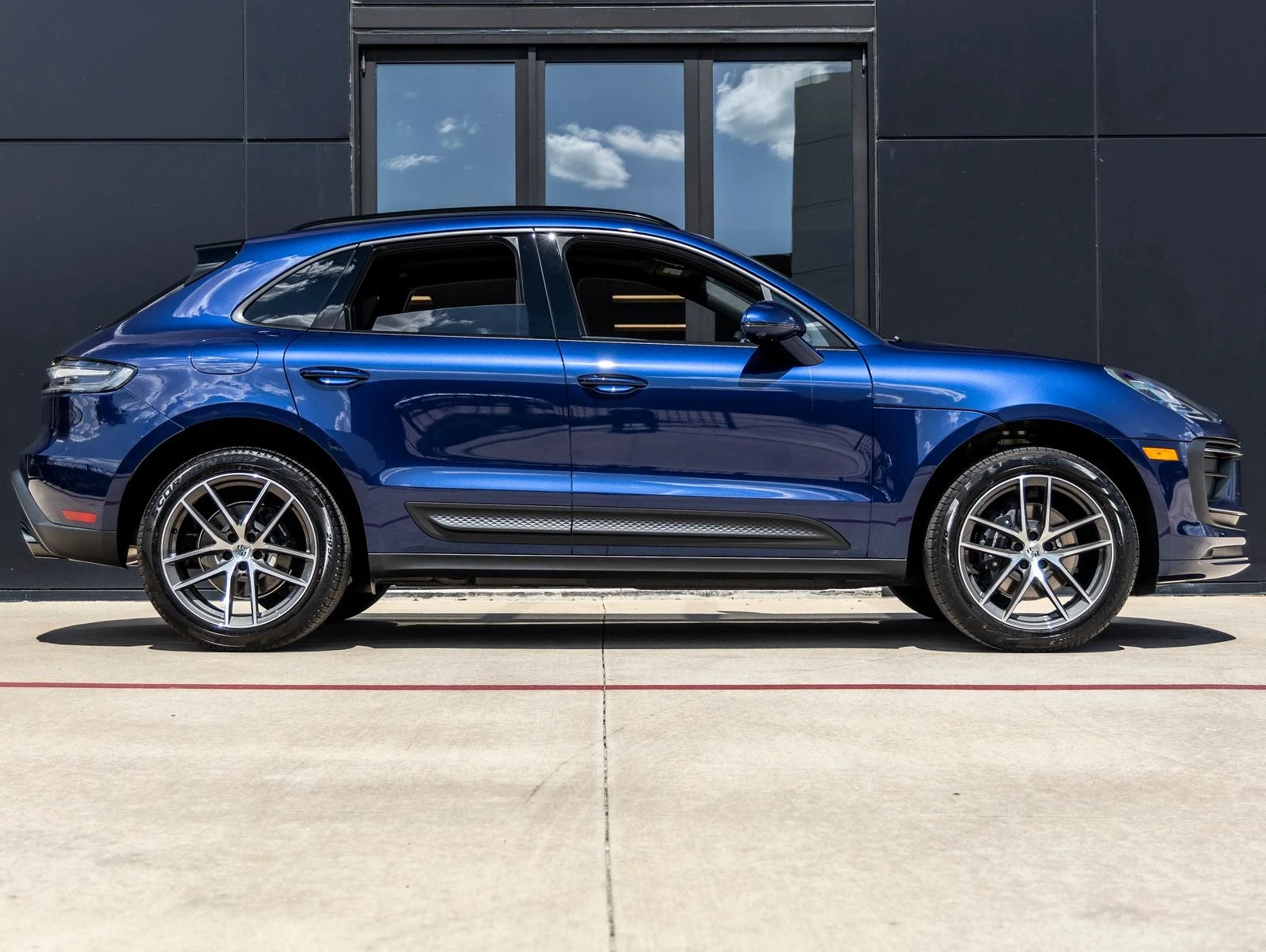 2026 Porsche Macan (95B), 12/20