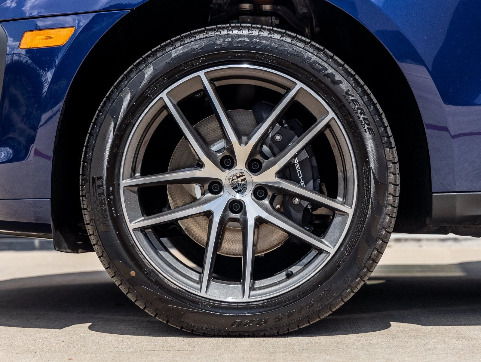 2026 Porsche Macan (95B), 13/20