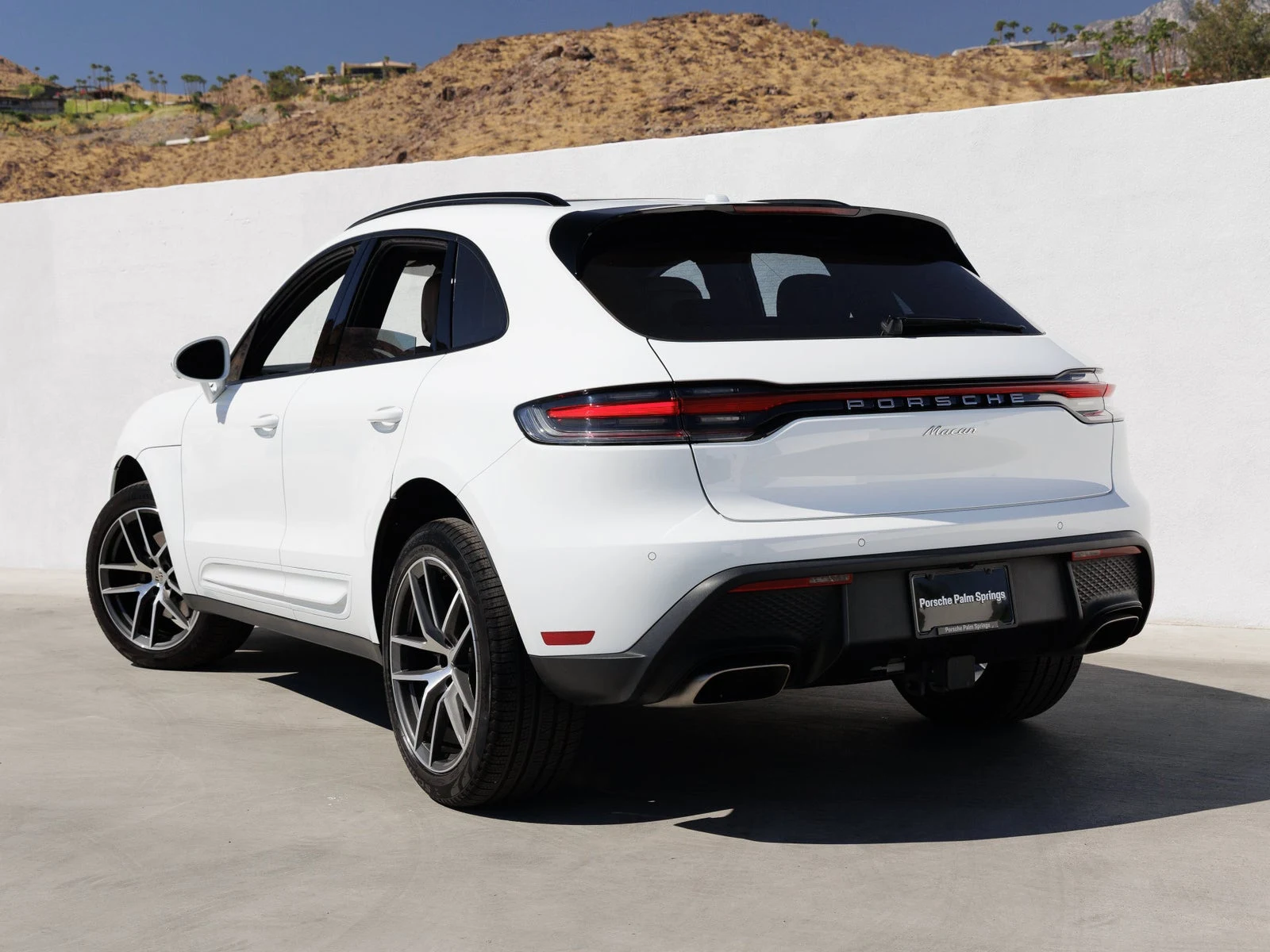 2026 Porsche Macan (95B), 3/20