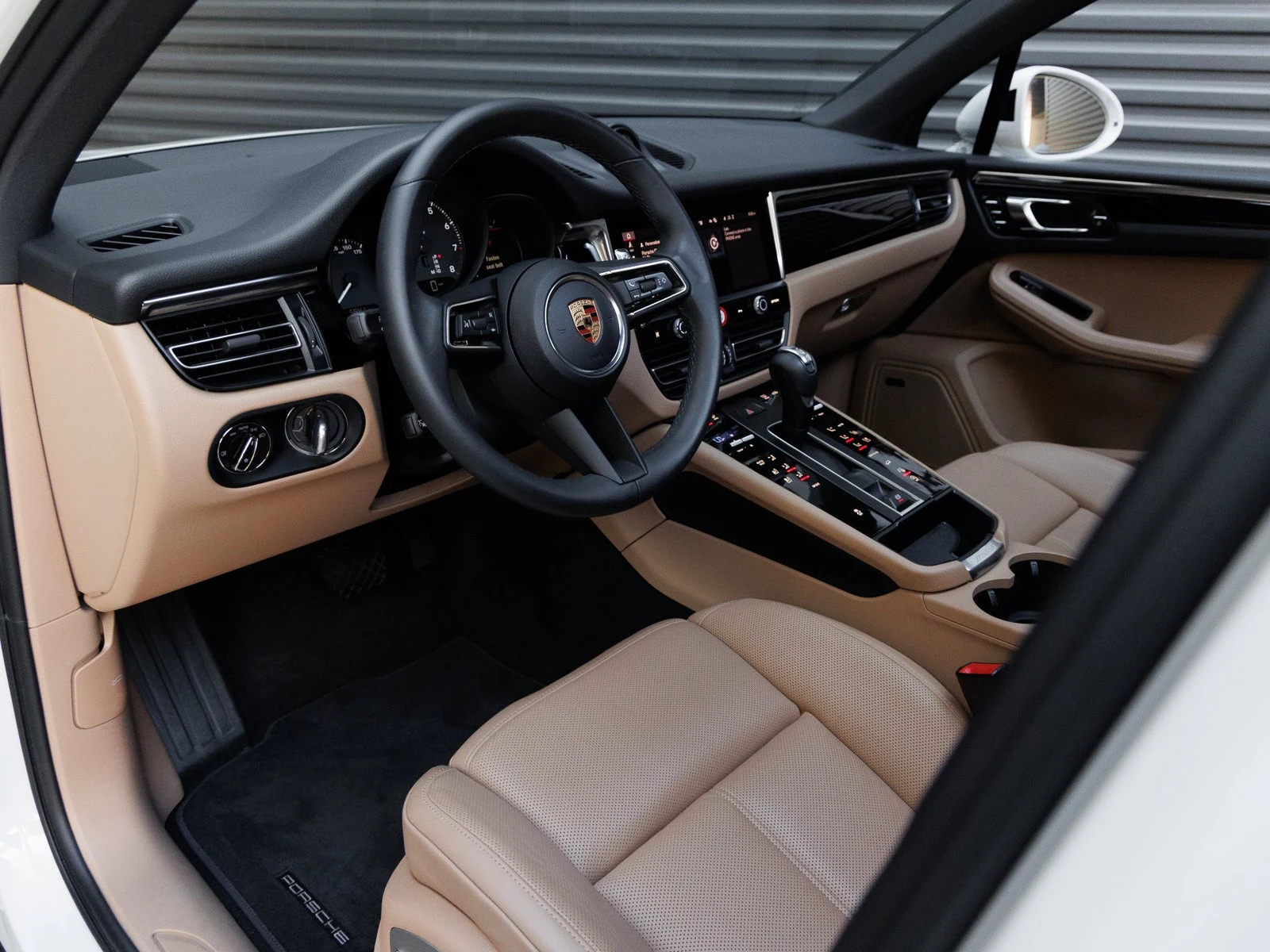 2026 Porsche Macan (95B), 4/20