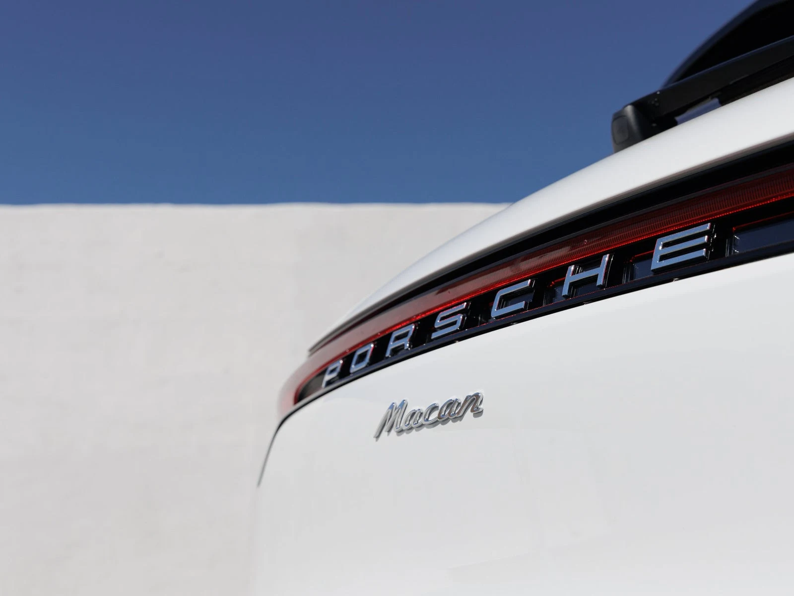 2026 Porsche Macan (95B), 12/20