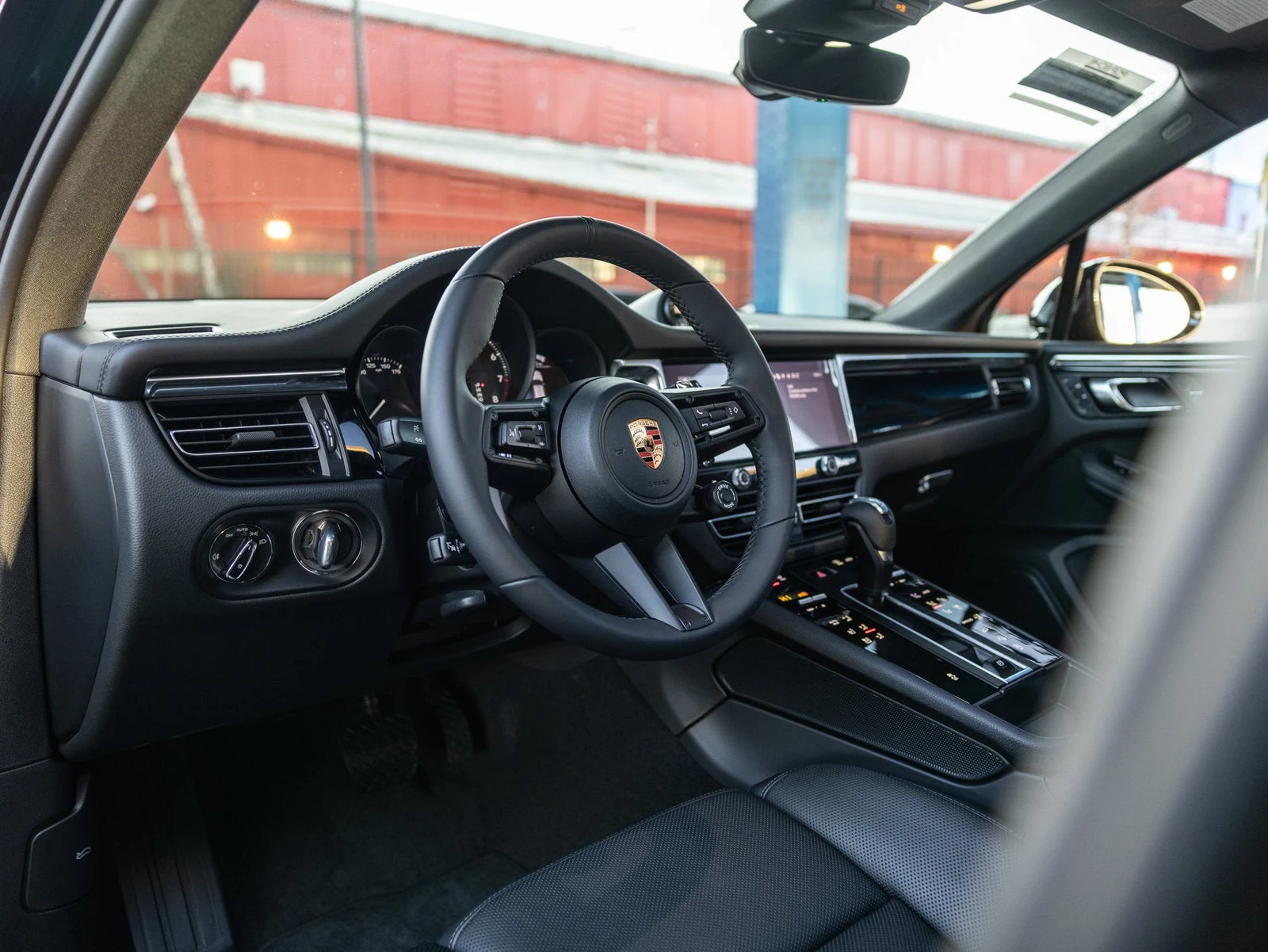 2026 Porsche Macan (95B), 4/20