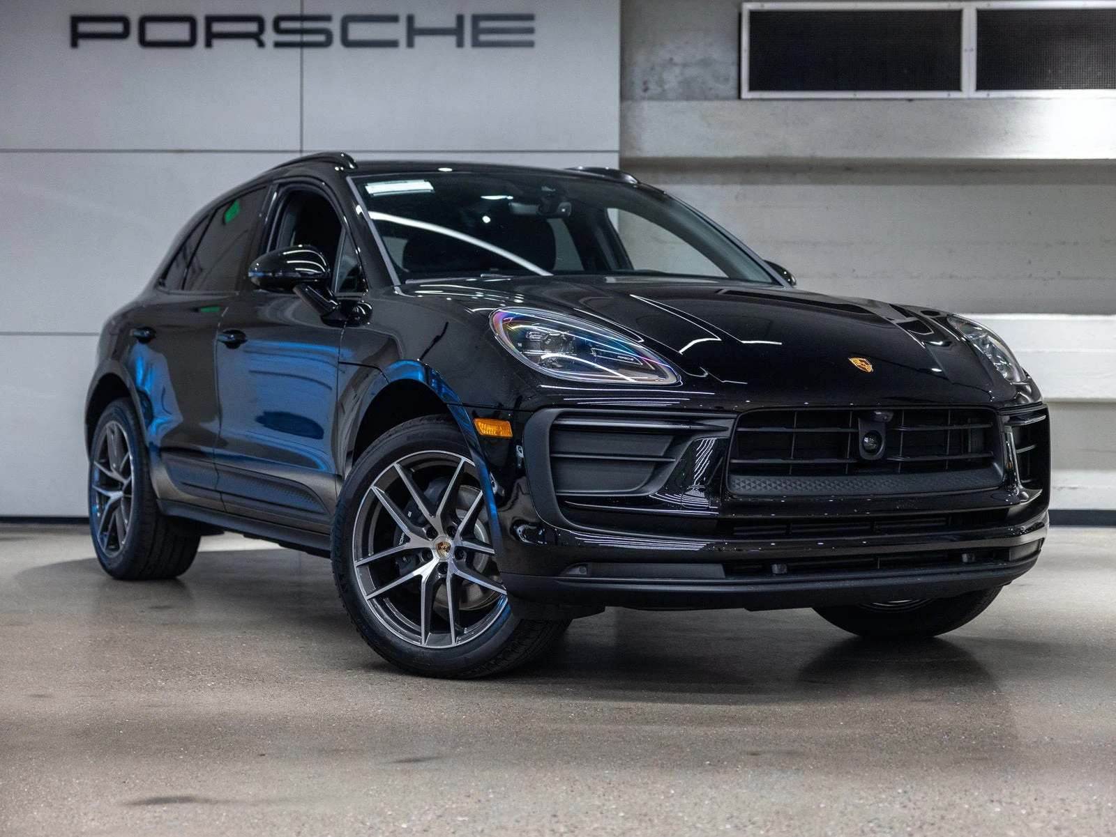 2026 Porsche Macan (95B), 10/20