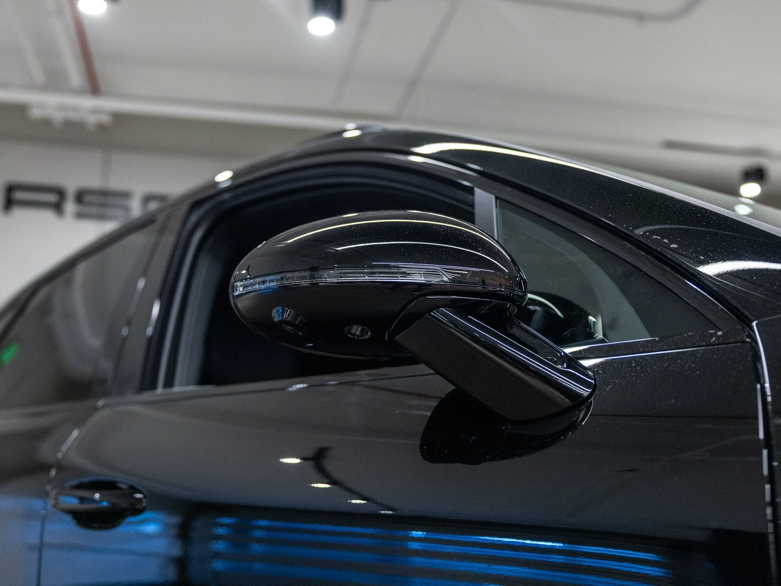 2026 Porsche Macan (95B), 19/20