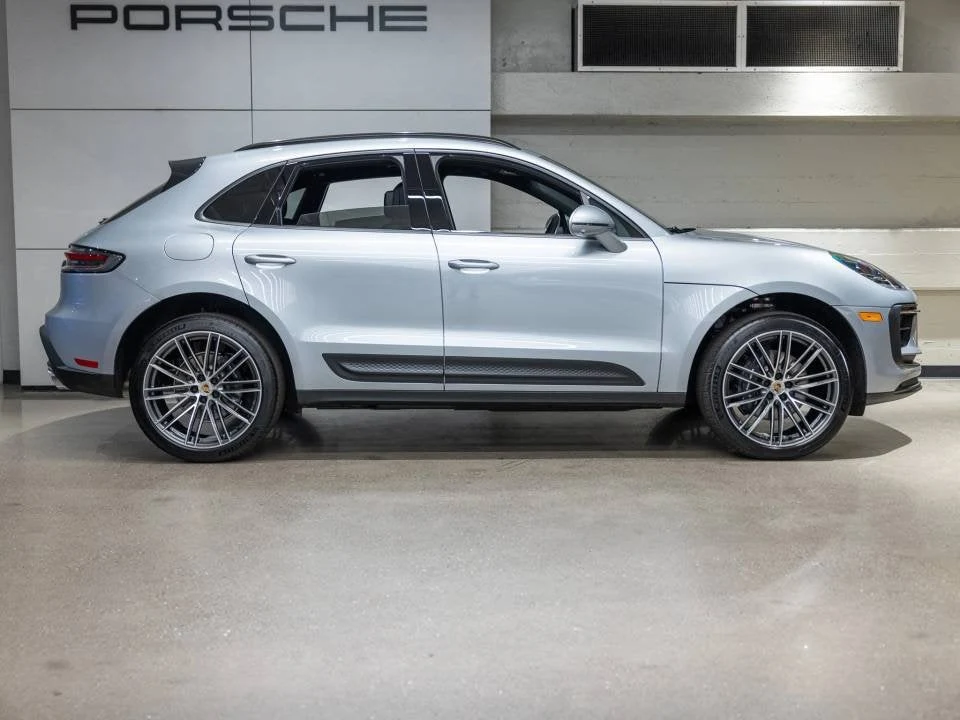 2026 Porsche Macan (95B), 7/20