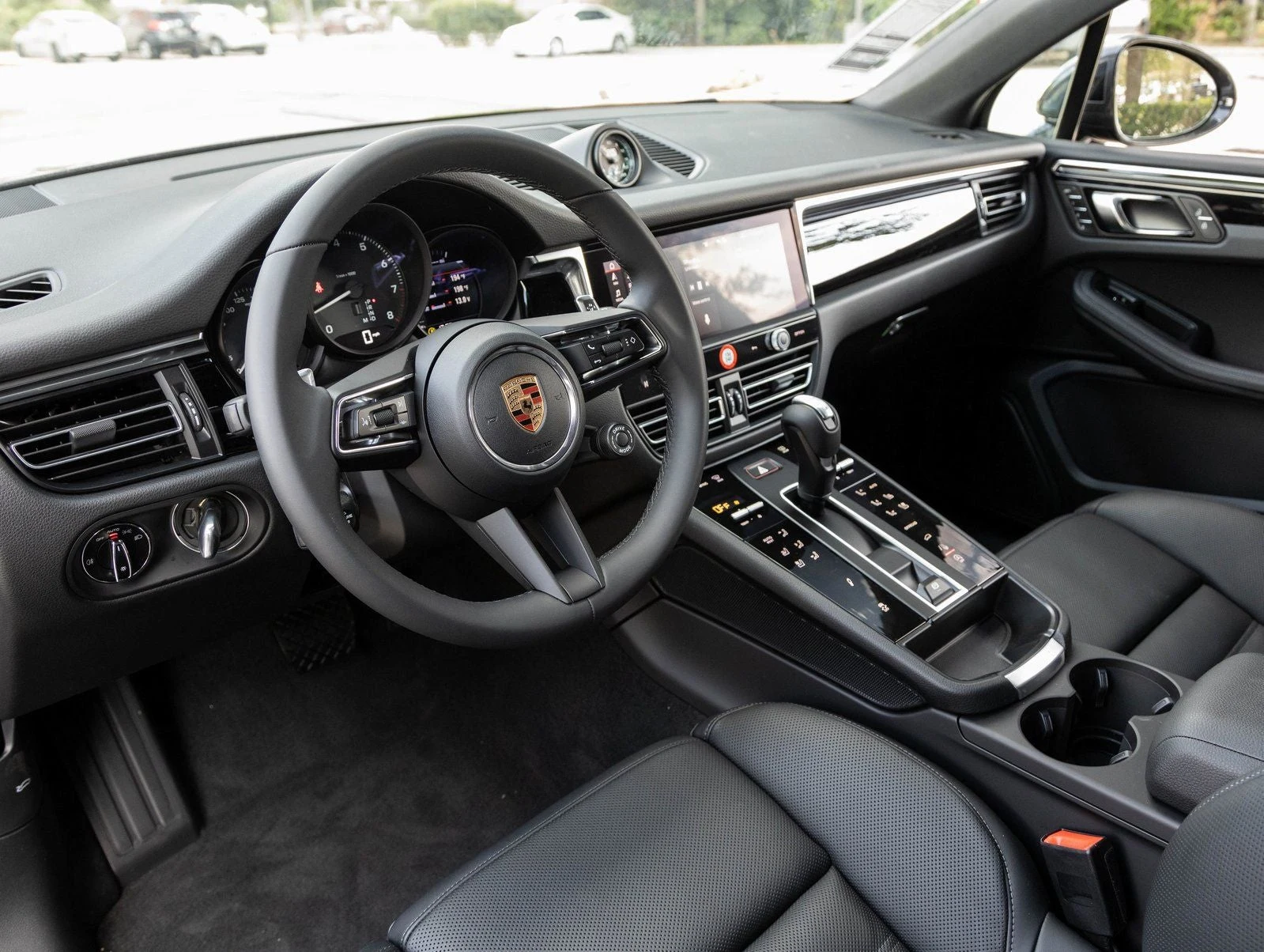 2026 Porsche Macan (95B), 4/20