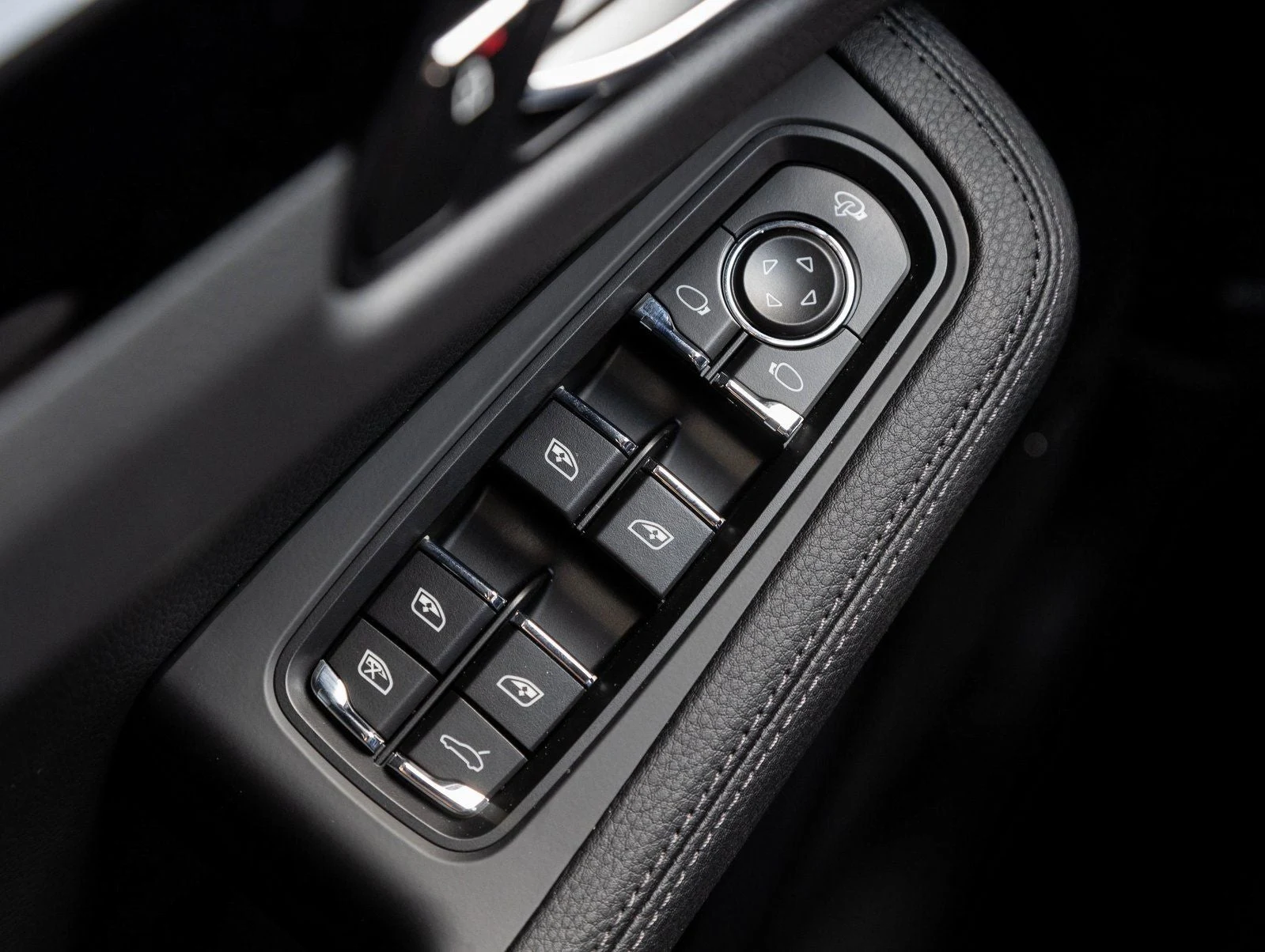 2026 Porsche Macan (95B), 19/20