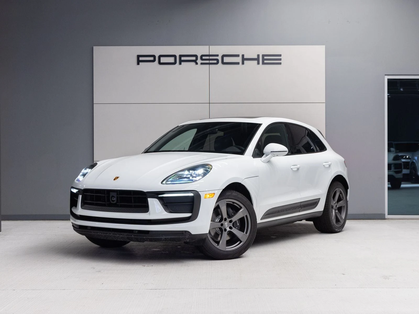 Porsche Macan (95B) · white · Indigo Auto Group
