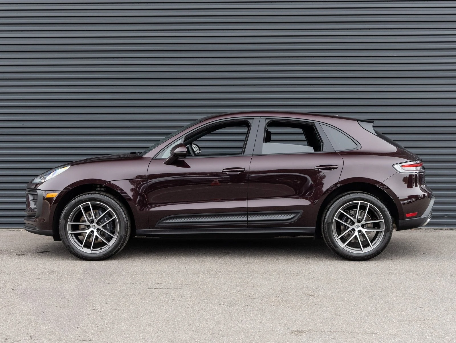 2026 Porsche Macan (95B), 2/20