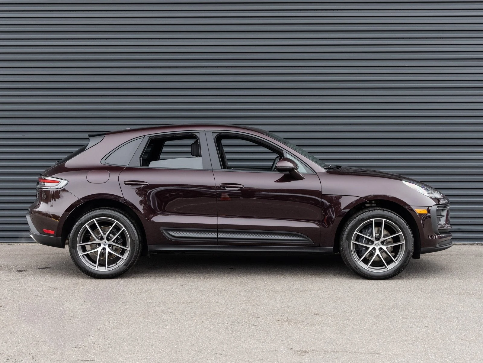 2026 Porsche Macan (95B), 8/20