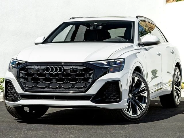 Audi Q8 55 Premium Plus (4M) · Glacier White Metallic · Indigo Auto Group