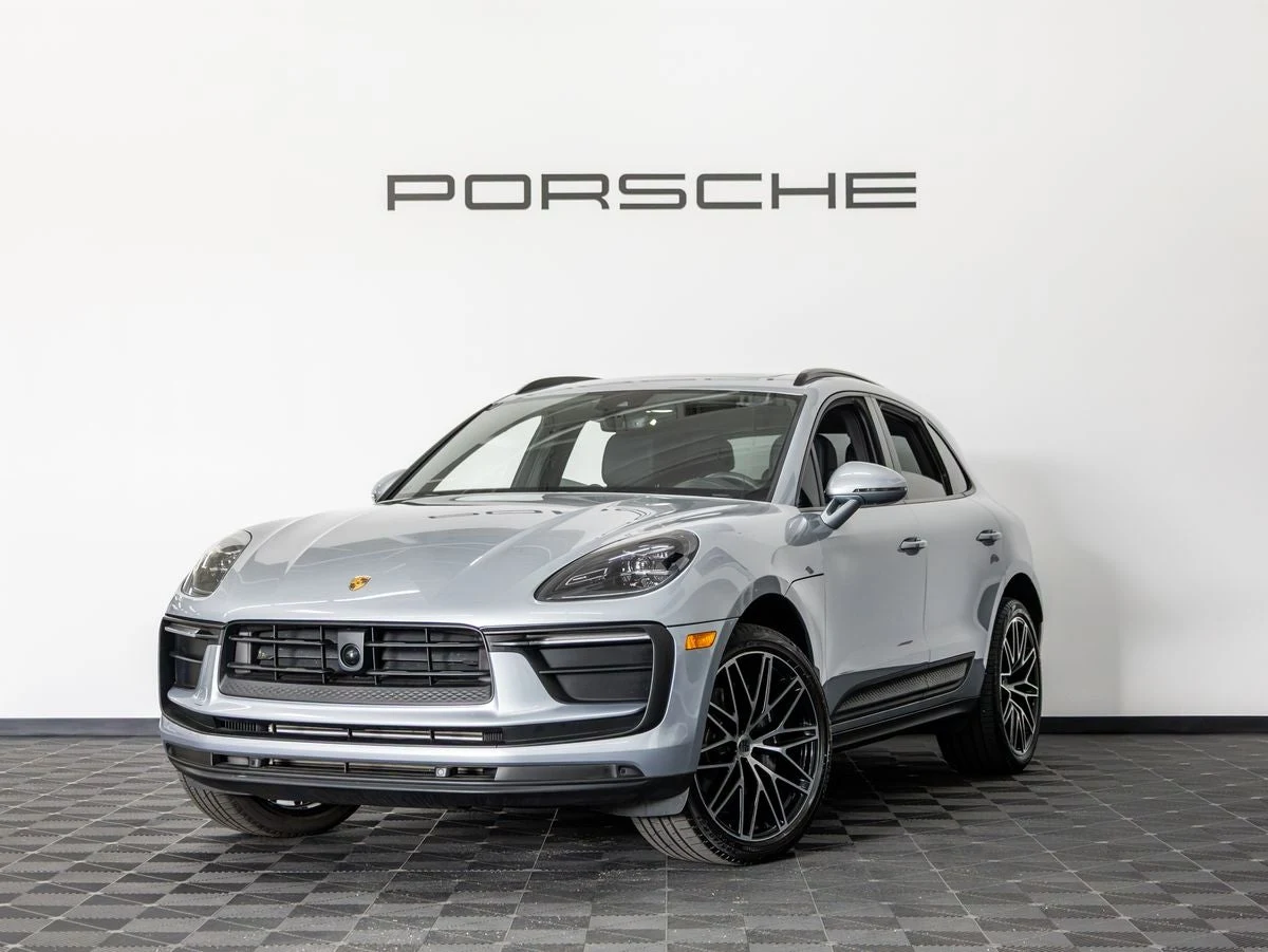 Porsche Macan (95B) · Dolomite Silver Metallic · Indigo Auto Group