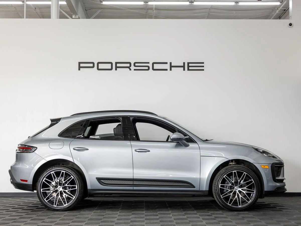 2026 Porsche Macan (95B), 7/20