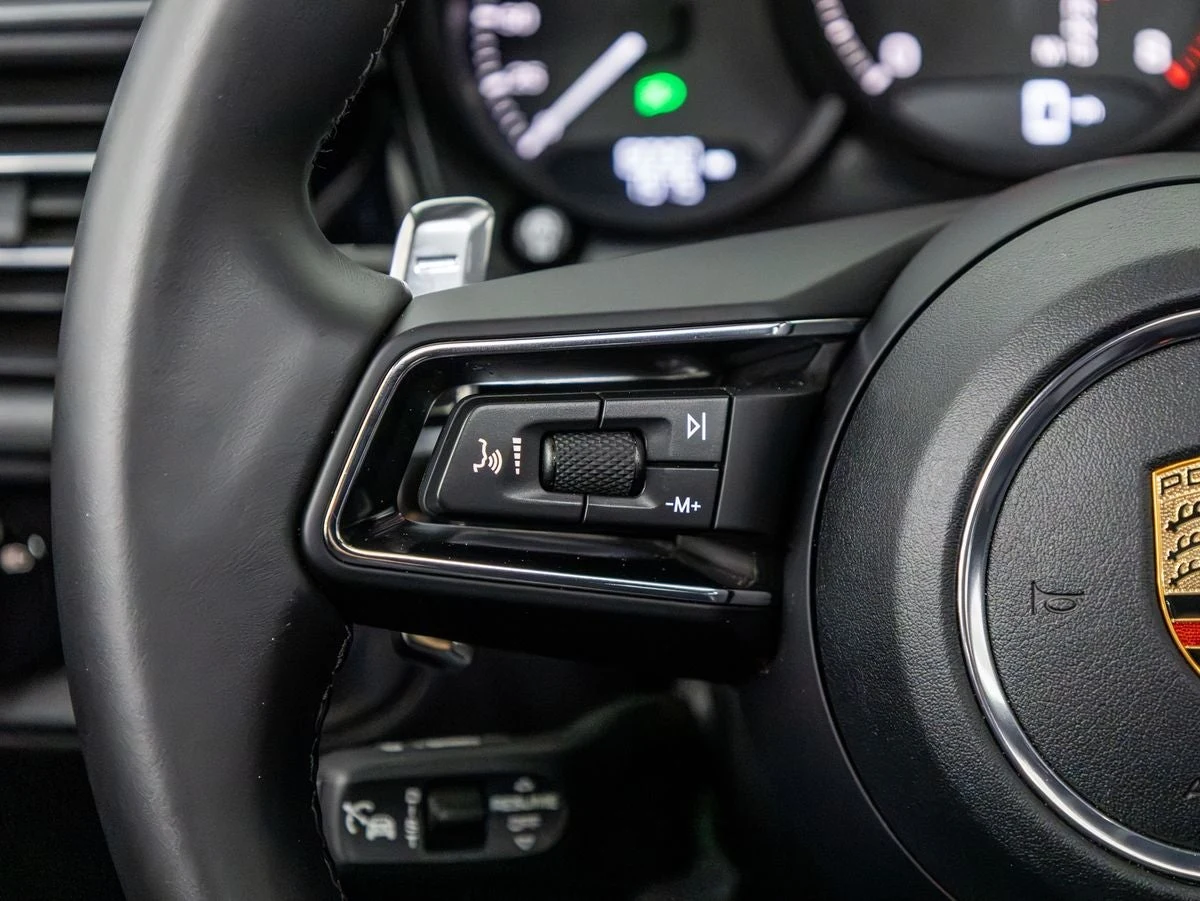 2026 Porsche Macan (95B), 19/20