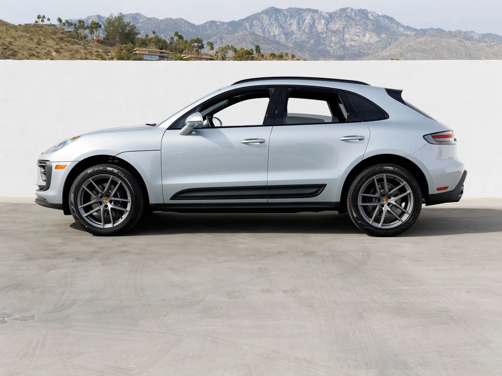 2026 Porsche Macan (95B), 2/20