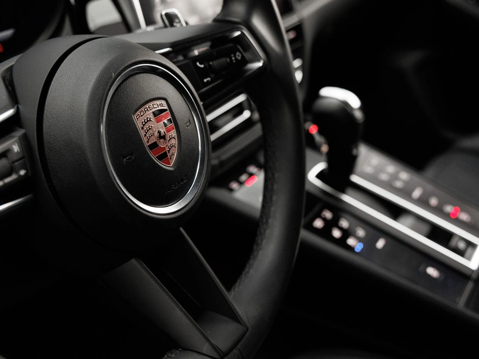 2026 Porsche Macan (95B), 19/20