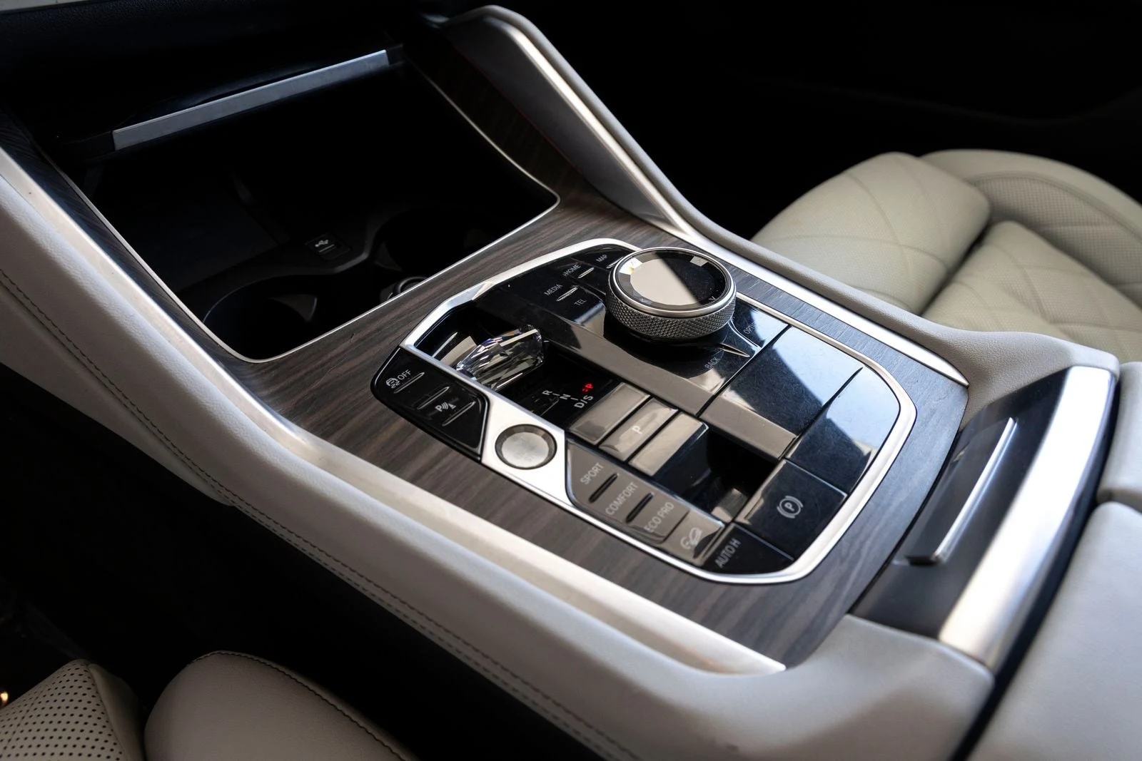 2024 BMW X6 M60i (G06), 18/20