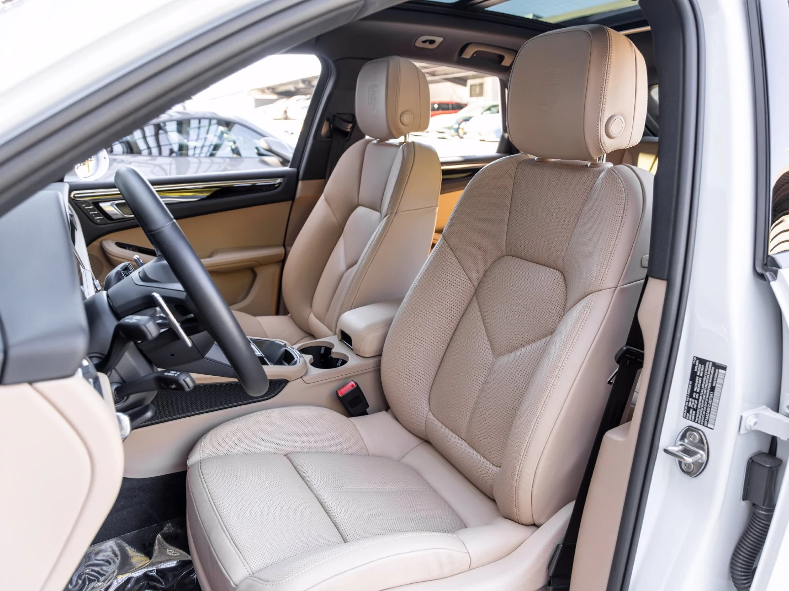 2026 Porsche Macan (95B), 5/20