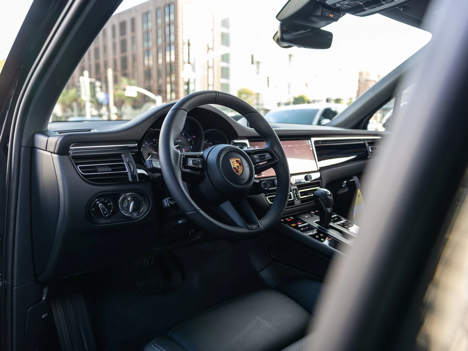 2026 Porsche Macan (95B), 4/20