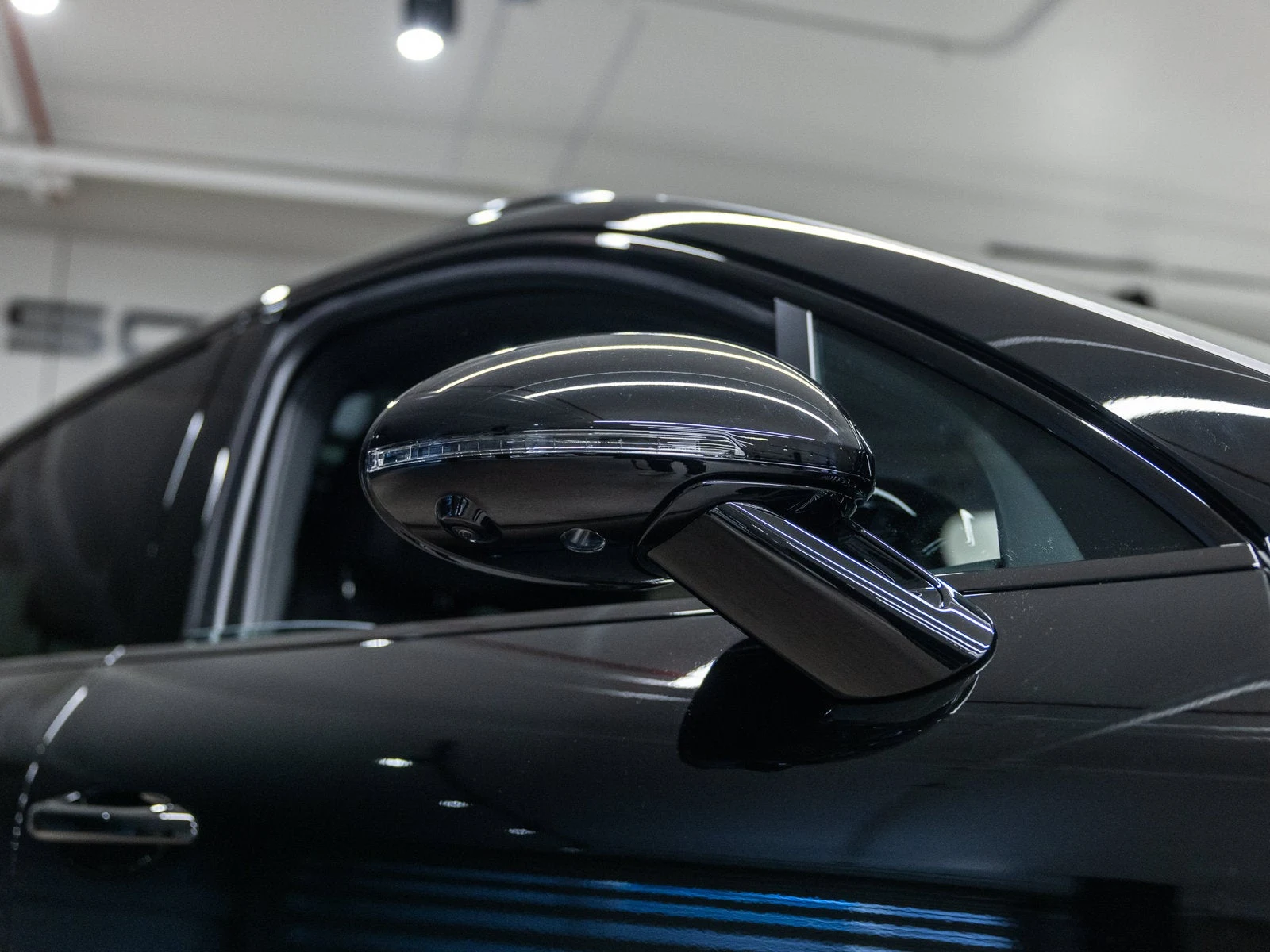 2026 Porsche Macan (95B), 18/20