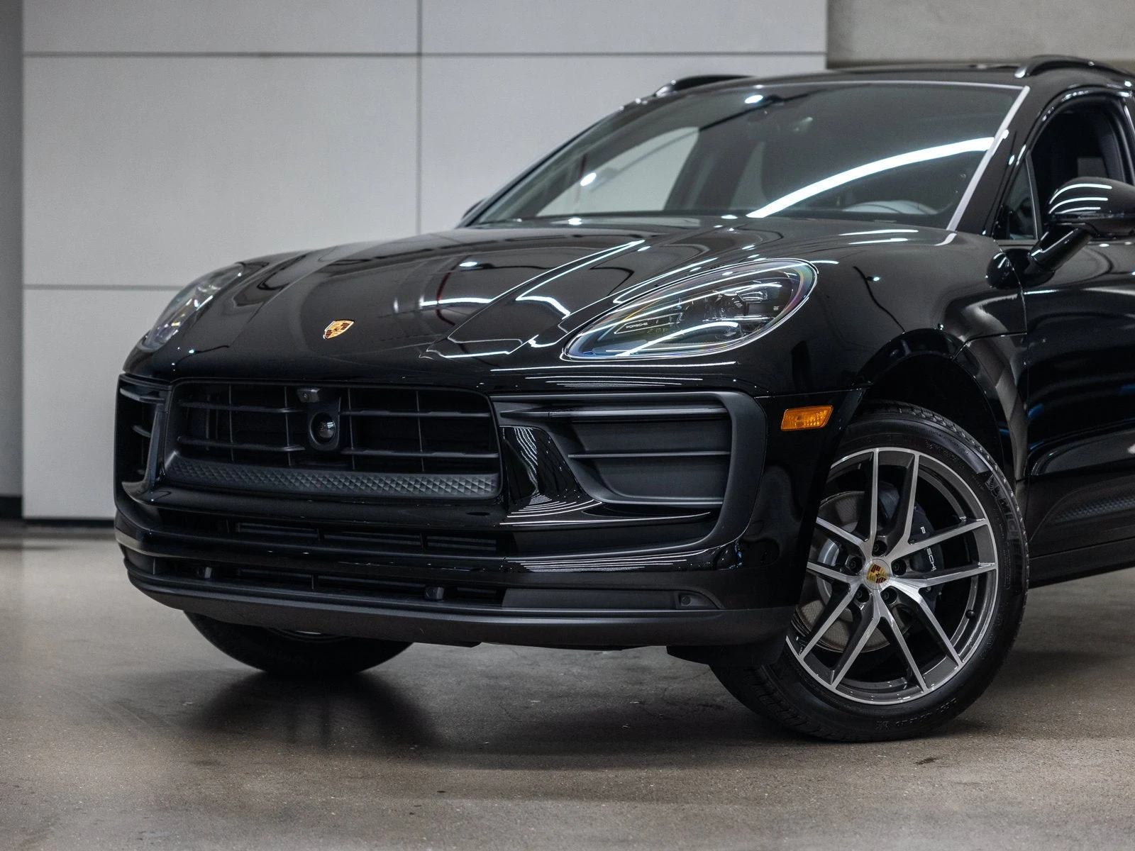 2026 Porsche Macan (95B), 20/20