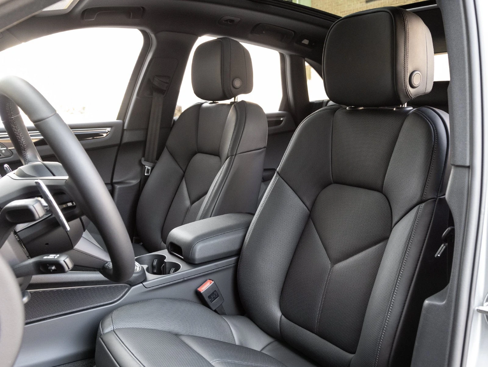 2026 Porsche Macan (95B), 5/20